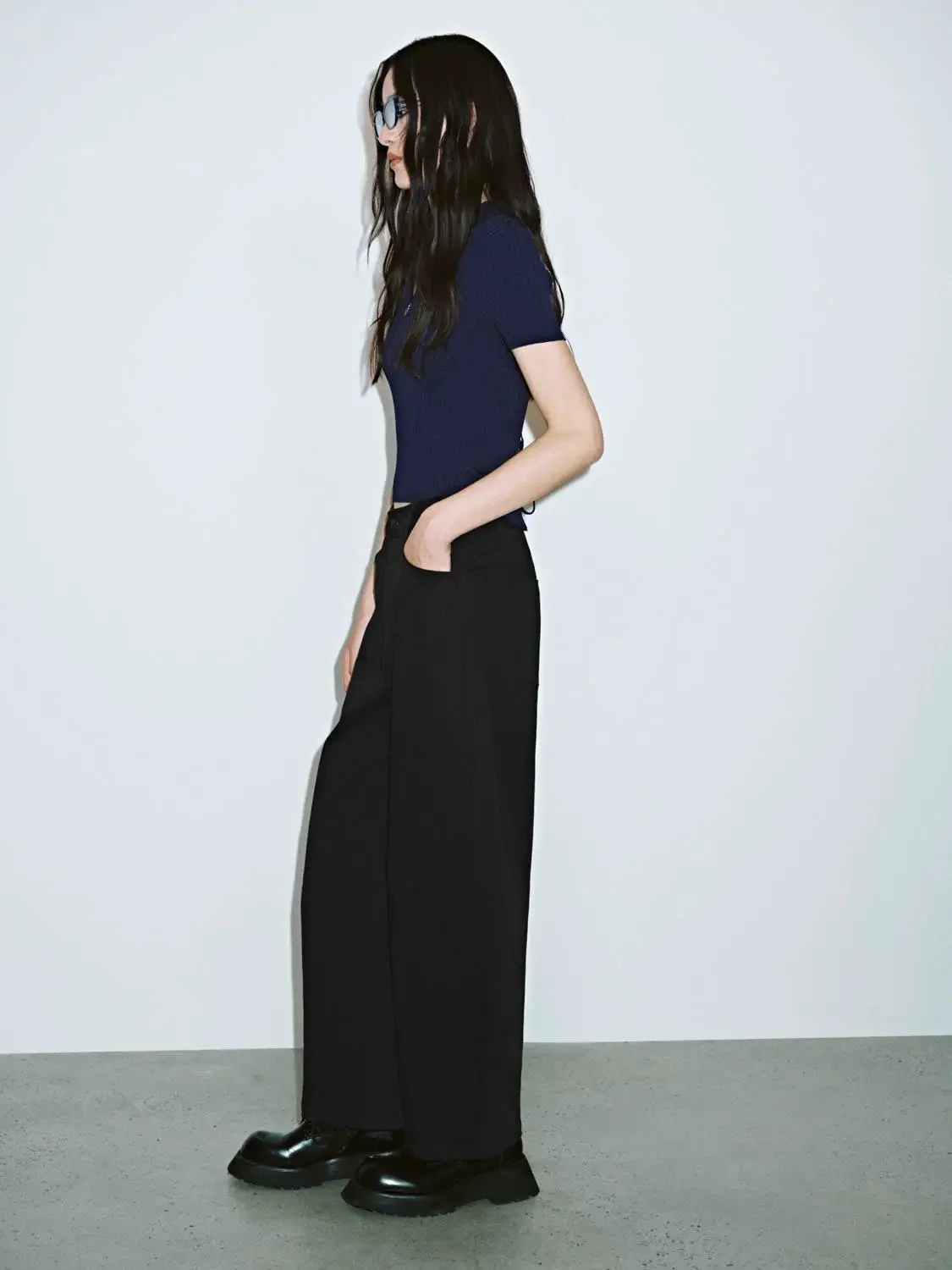 22605-cutout-mock-neck-half-zip-ribbed-knit-slim-fit-shirt-4.webp Cutout Mock Neck Half Zip Ribbed Knit Slim Fit Shirt