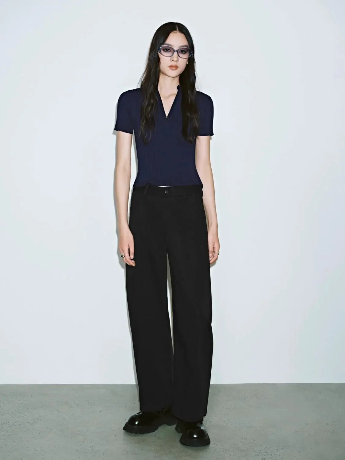 22605-cutout-mock-neck-half-zip-ribbed-knit-slim-fit-shirt-5.webp Cutout Mock Neck Half Zip Ribbed Knit Slim Fit Shirt