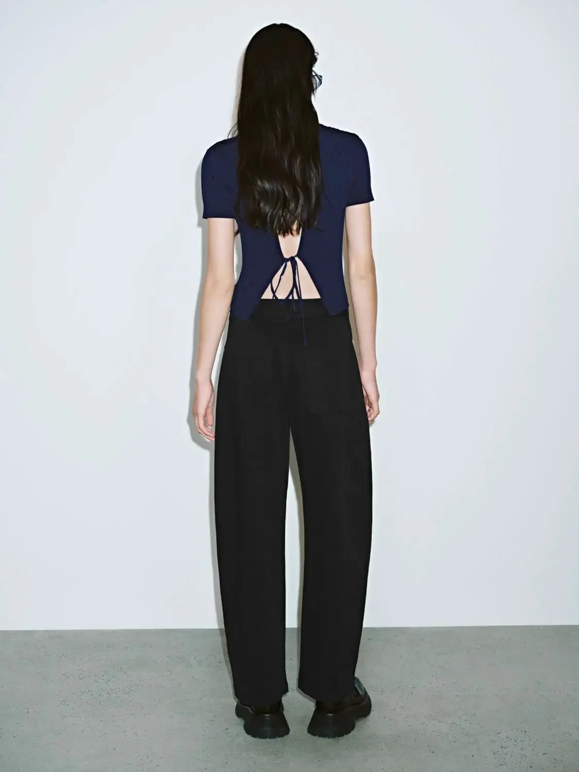 22605-cutout-mock-neck-half-zip-ribbed-knit-slim-fit-shirt-6.webp Cutout Mock Neck Half Zip Ribbed Knit Slim Fit Shirt