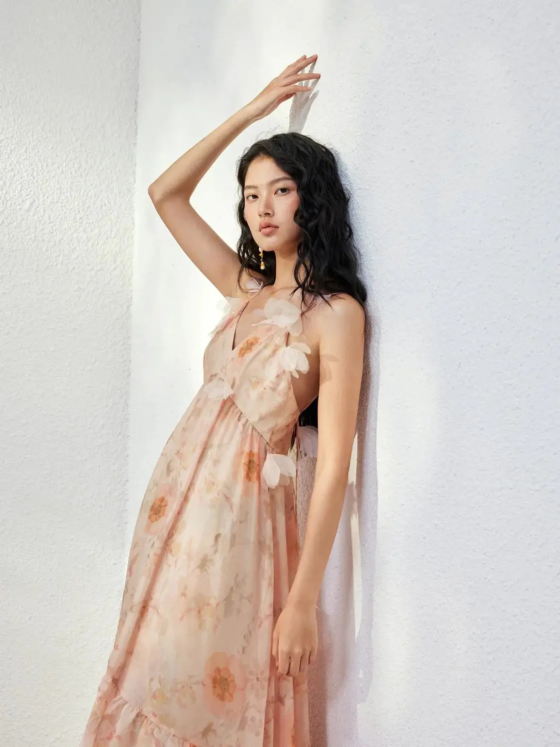 2262-floral-decor-a-line-maxi-with-soft-pastel-bloom-print-dress-2.webp Floral Decor A Line Maxi With Soft Pastel Bloom Print Dress