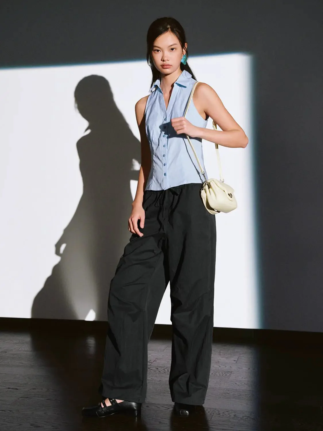 22659-pull-on-drawstring-wide-leg-cargo-pants-13.webp Pull On Drawstring Wide Leg Cargo Pants