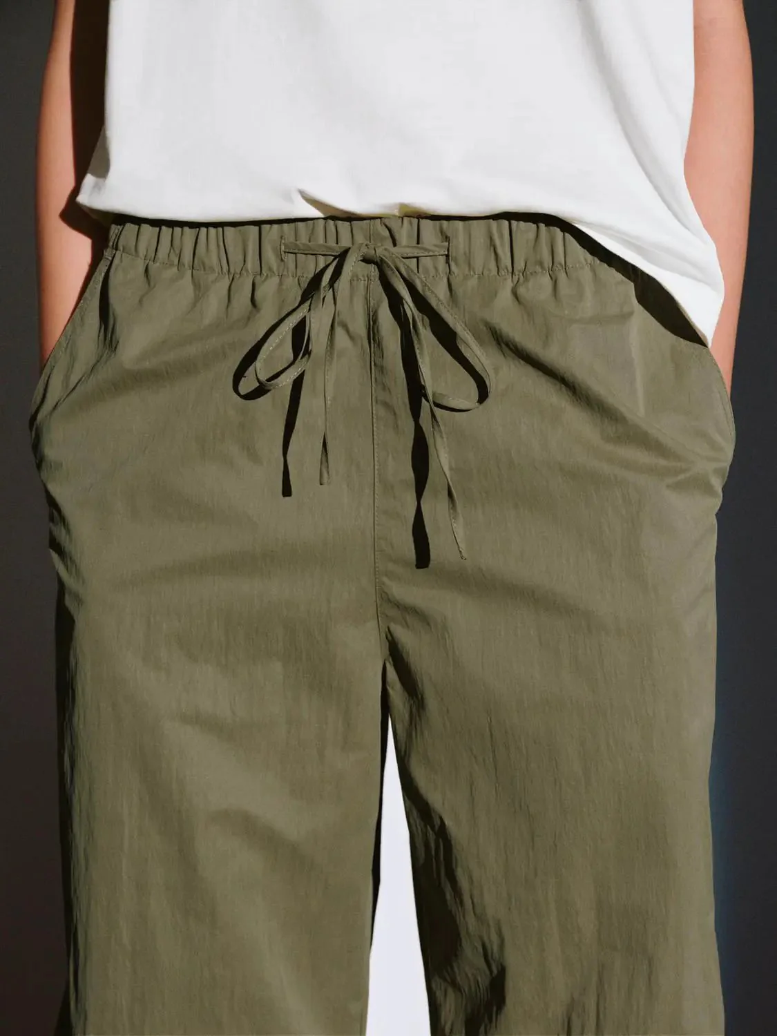 22659-pull-on-drawstring-wide-leg-cargo-pants-28.webp Pull On Drawstring Wide Leg Cargo Pants