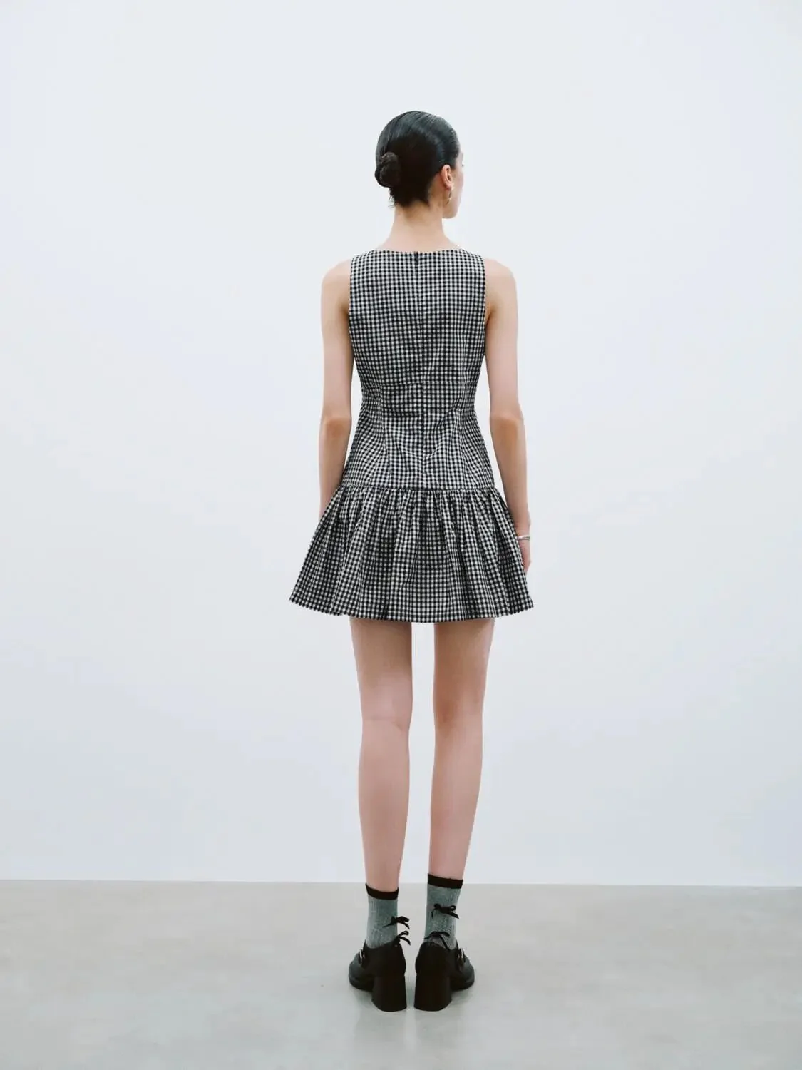 2274-cotton-gingham-sleeveless-a-line-mini-dress-6.webp Cotton Gingham Sleeveless A Line Mini Dress
