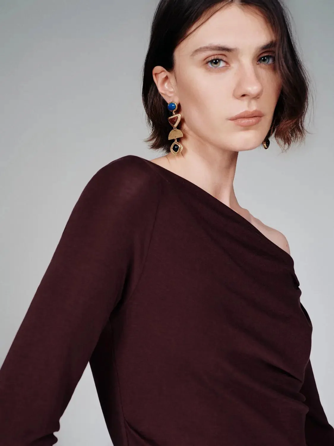 22840-lyocell-wool-blend-one-shoulder-ruched-long-sleeve-top-3.webp Lyocell Wool Blend One Shoulder Ruched Long Sleeve Top