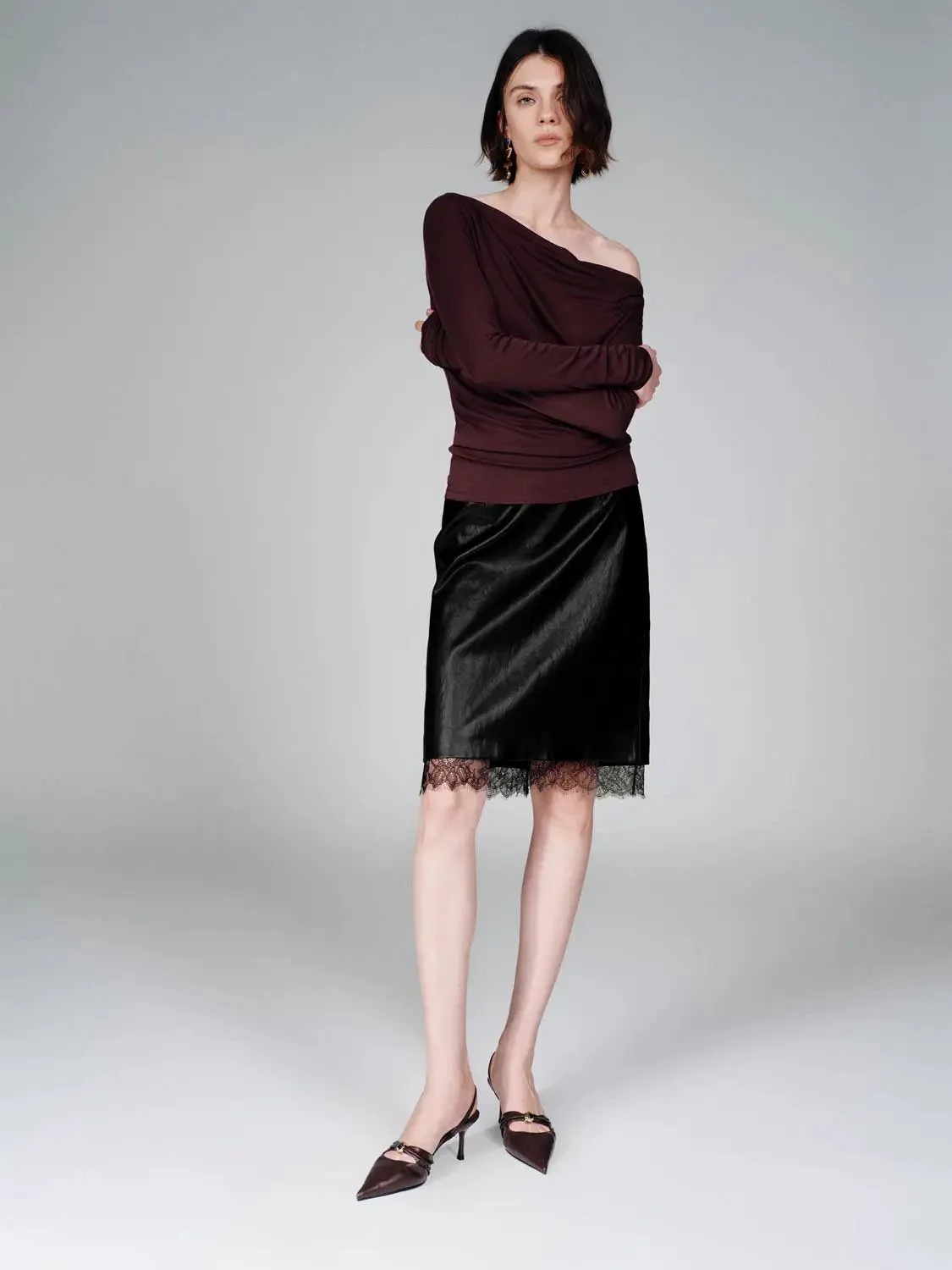 22840-lyocell-wool-blend-one-shoulder-ruched-long-sleeve-top-5.webp Lyocell Wool Blend One Shoulder Ruched Long Sleeve Top