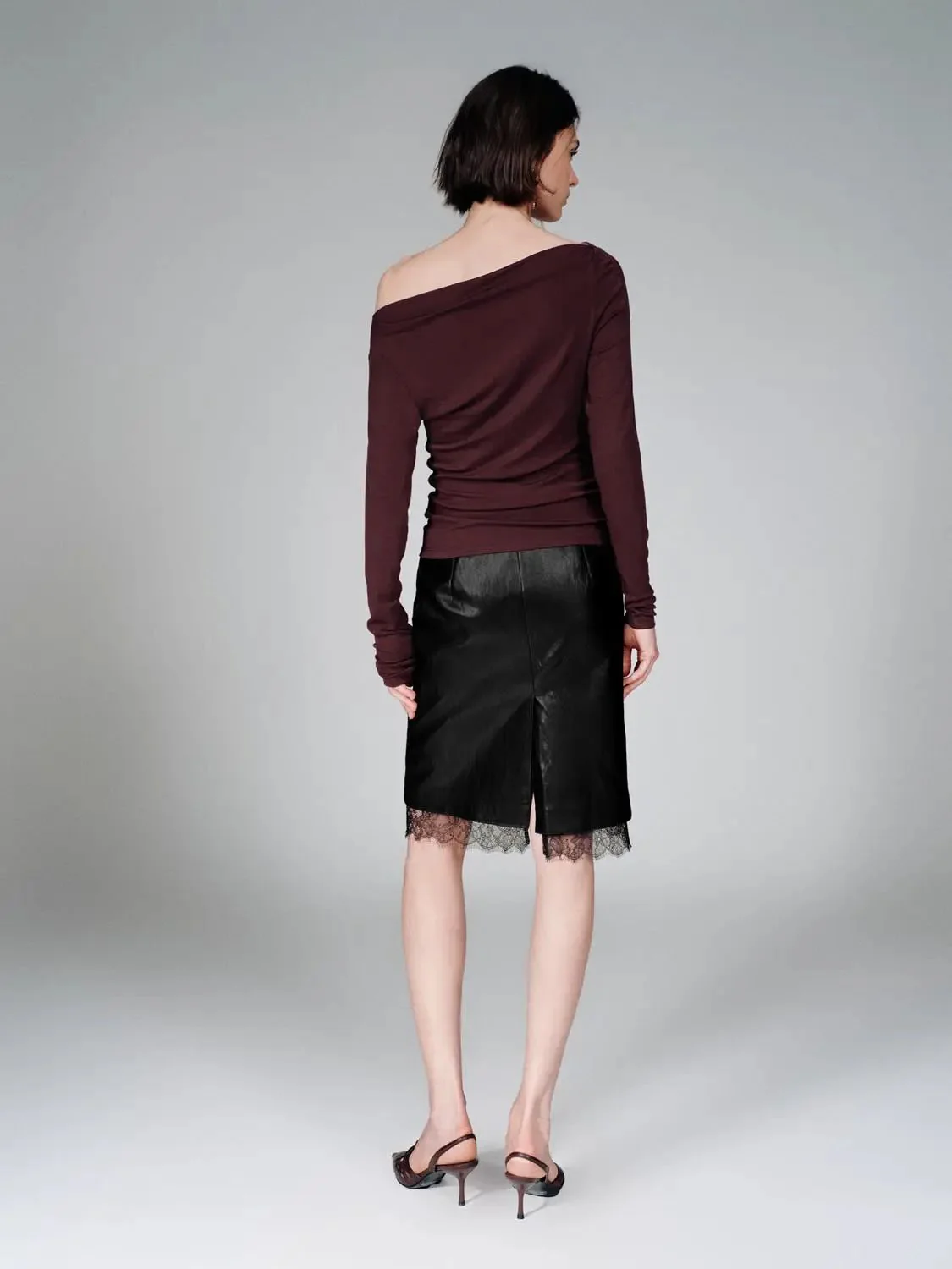 22840-lyocell-wool-blend-one-shoulder-ruched-long-sleeve-top-6.webp Lyocell Wool Blend One Shoulder Ruched Long Sleeve Top