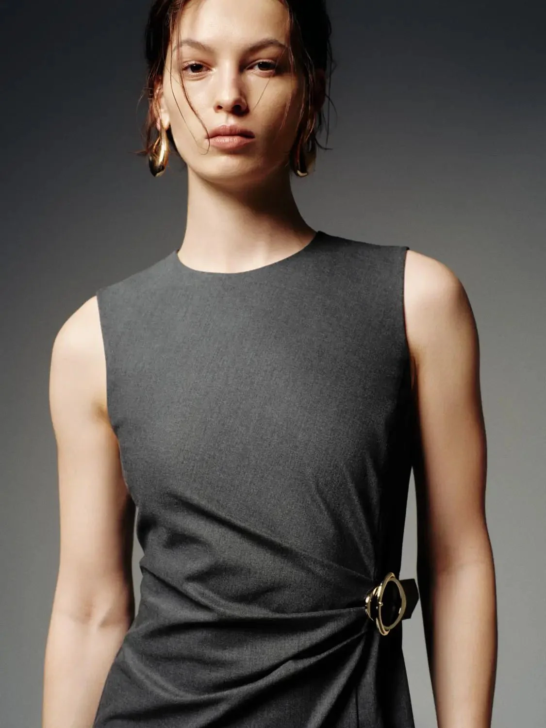 22846-elegant-draped-sleeveless-stretch-fabric-midi-dress-3.webp Elegant Draped Sleeveless Stretch Fabric Midi Dress