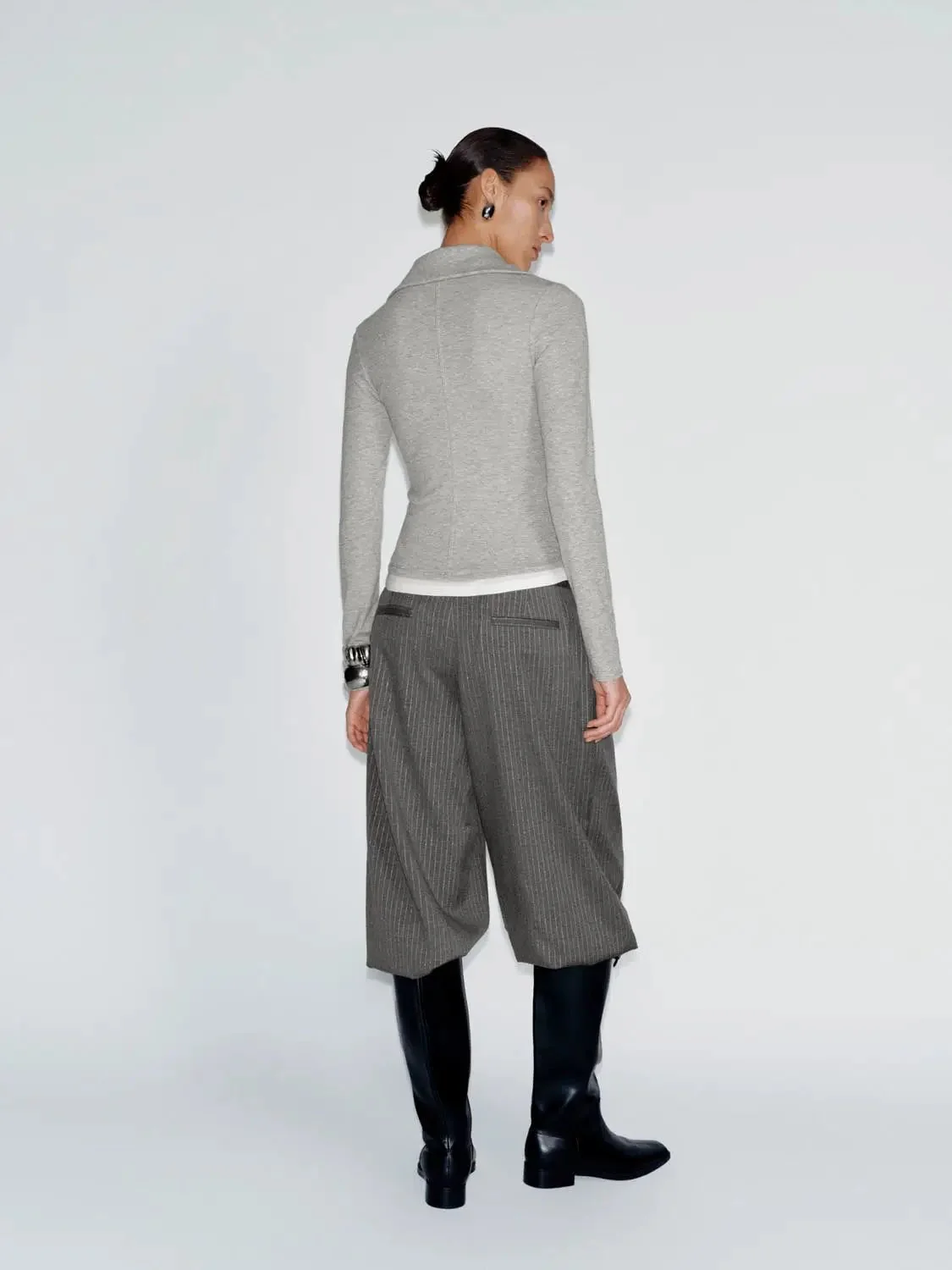 22859-lyocell-knit-shirt-with-contrast-buttons-shirts-6.webp Lyocell Knit Shirt With Contrast Buttons Shirts