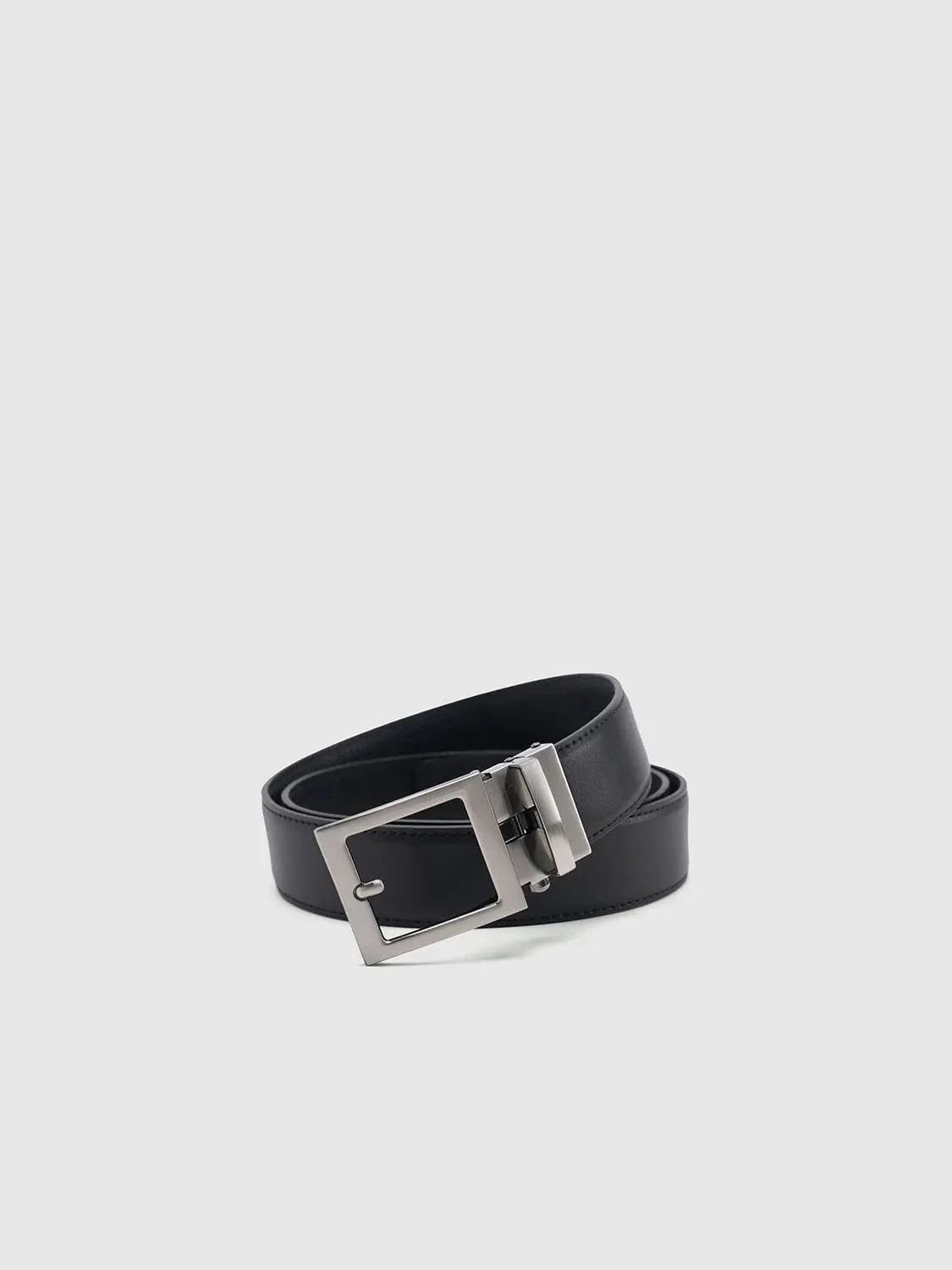 2286-silver-square-buckle-leather-belts-3.webp Silver Square Buckle Leather Belts