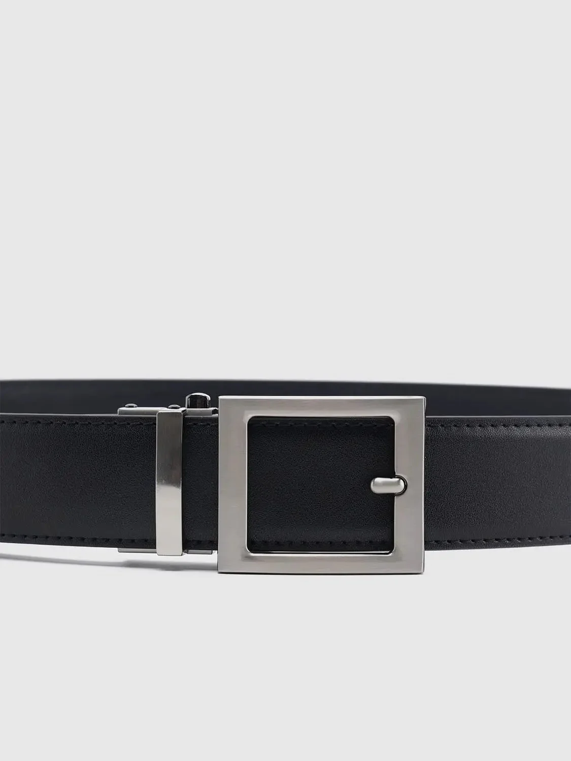2286-silver-square-buckle-leather-belts-5.webp Silver Square Buckle Leather Belts