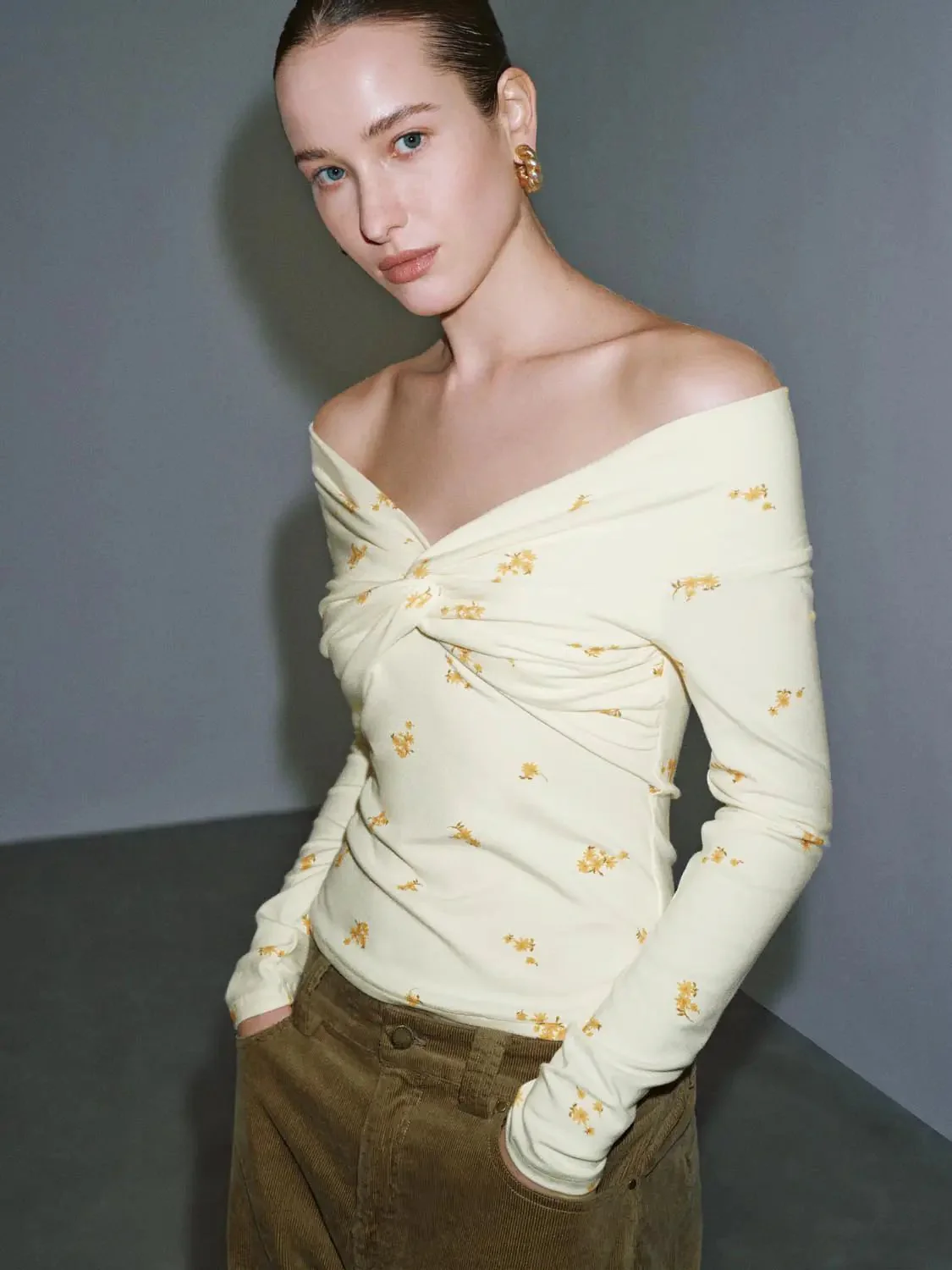 22865-floral-off-shoulder-cross-front-long-sleeve-top-2.webp Floral Off Shoulder Cross Front Long Sleeve Top