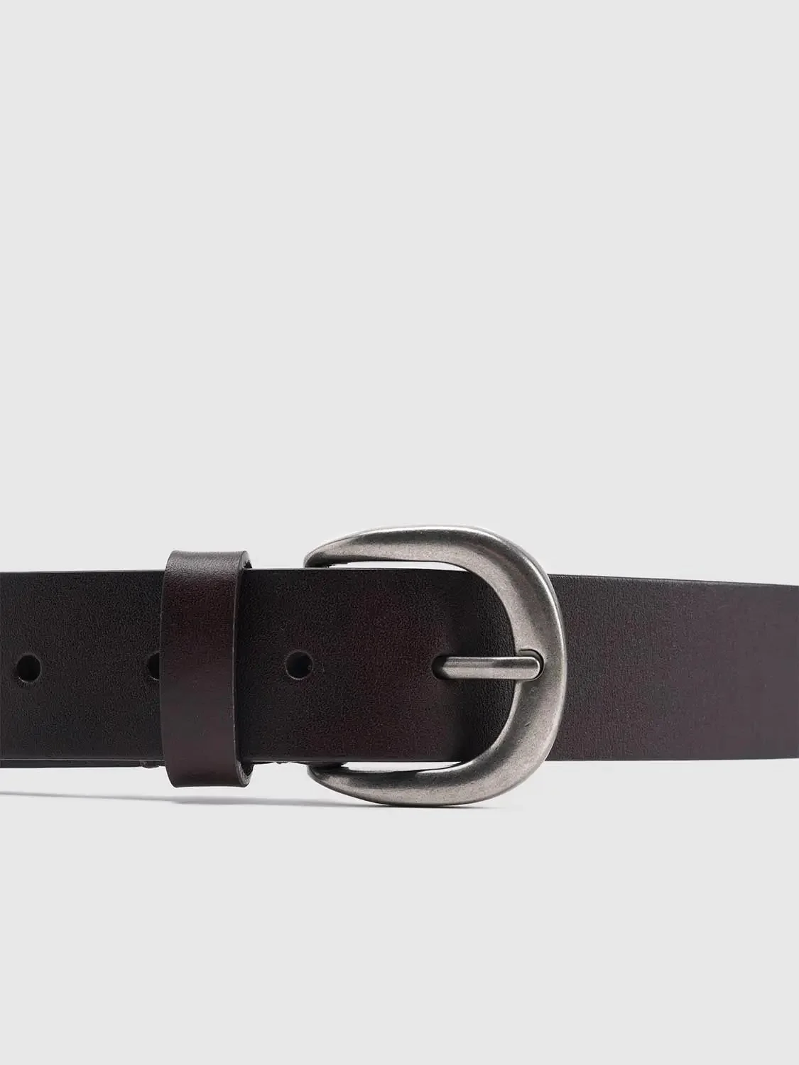 2290-silver-buckle-matte-leather-belts-5.webp Silver Buckle Matte Leather Belts