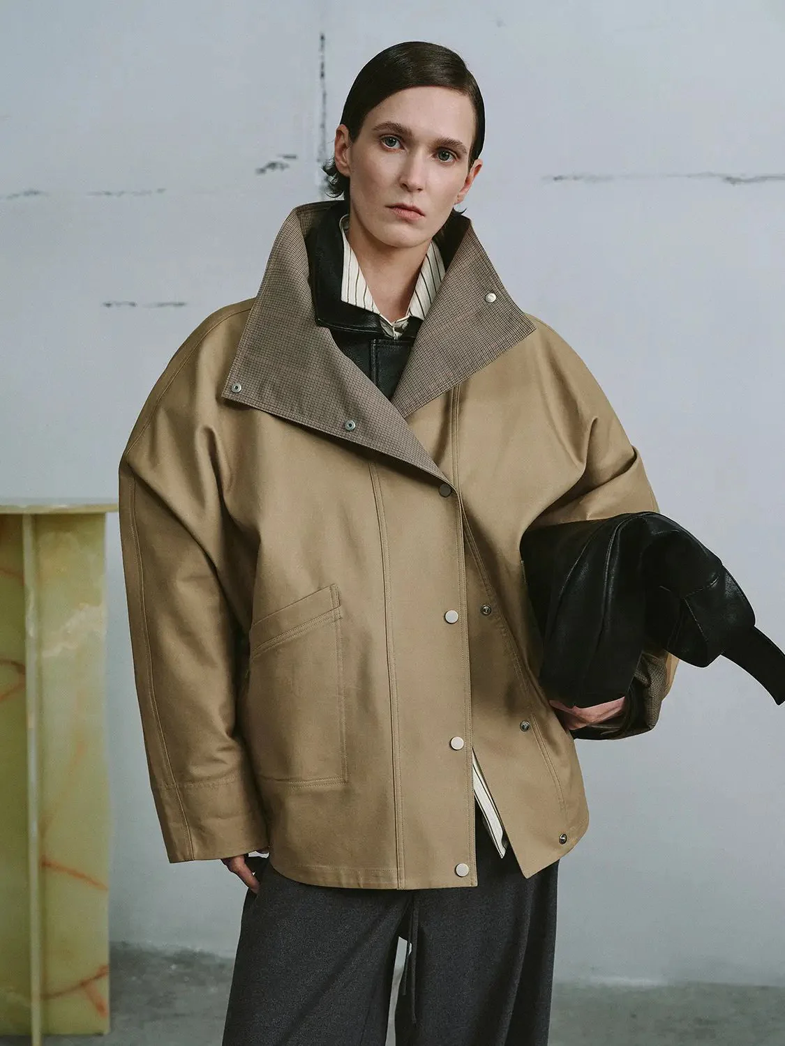 22920-classic-oversized-mock-neck-trench-coats-9.webp Classic Oversized Mock Neck Trench Coats