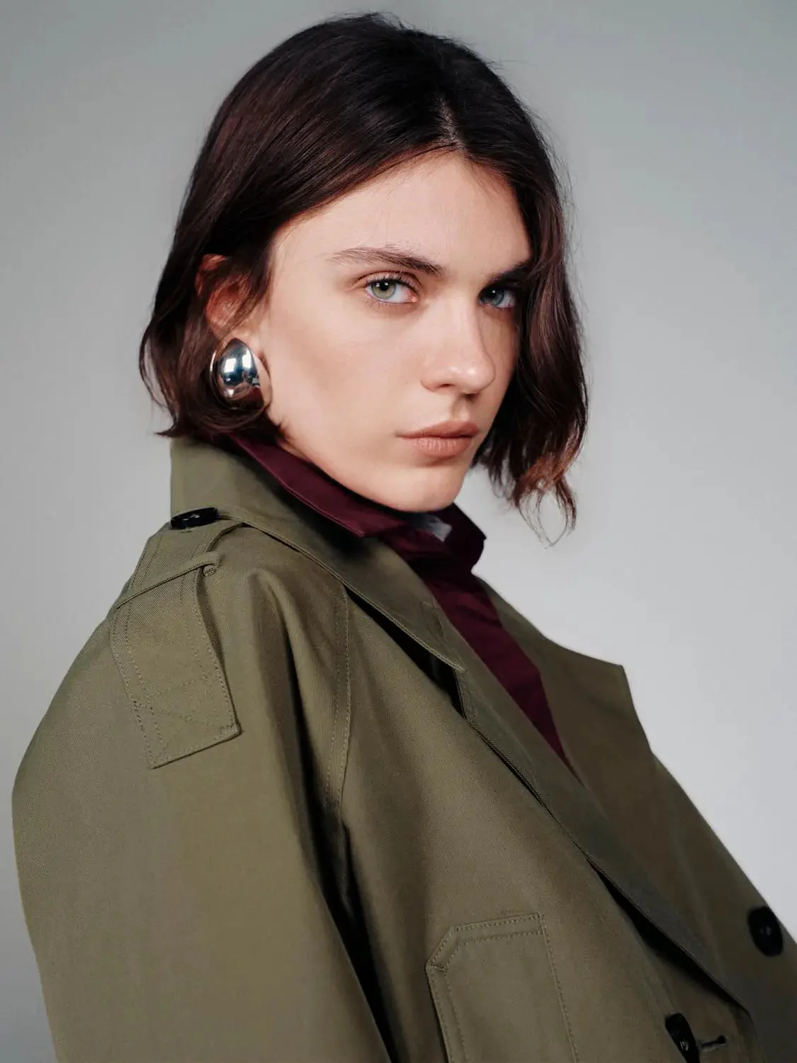 22972-double-breasted-short-trench-coats-3.webp Double Breasted Short Trench Coats