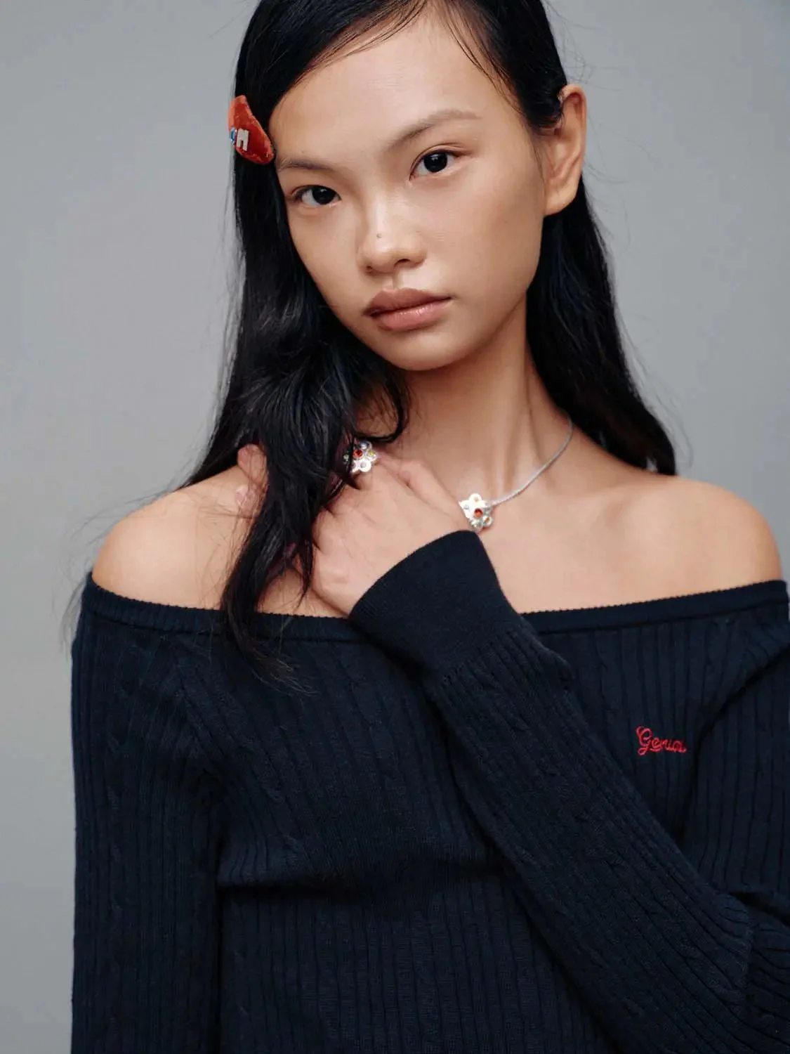 23111-embroidered-boat-neck-long-sleeve-knitted-t-shirts-3.webp Embroidered Boat Neck Long Sleeve Knitted T-Shirts