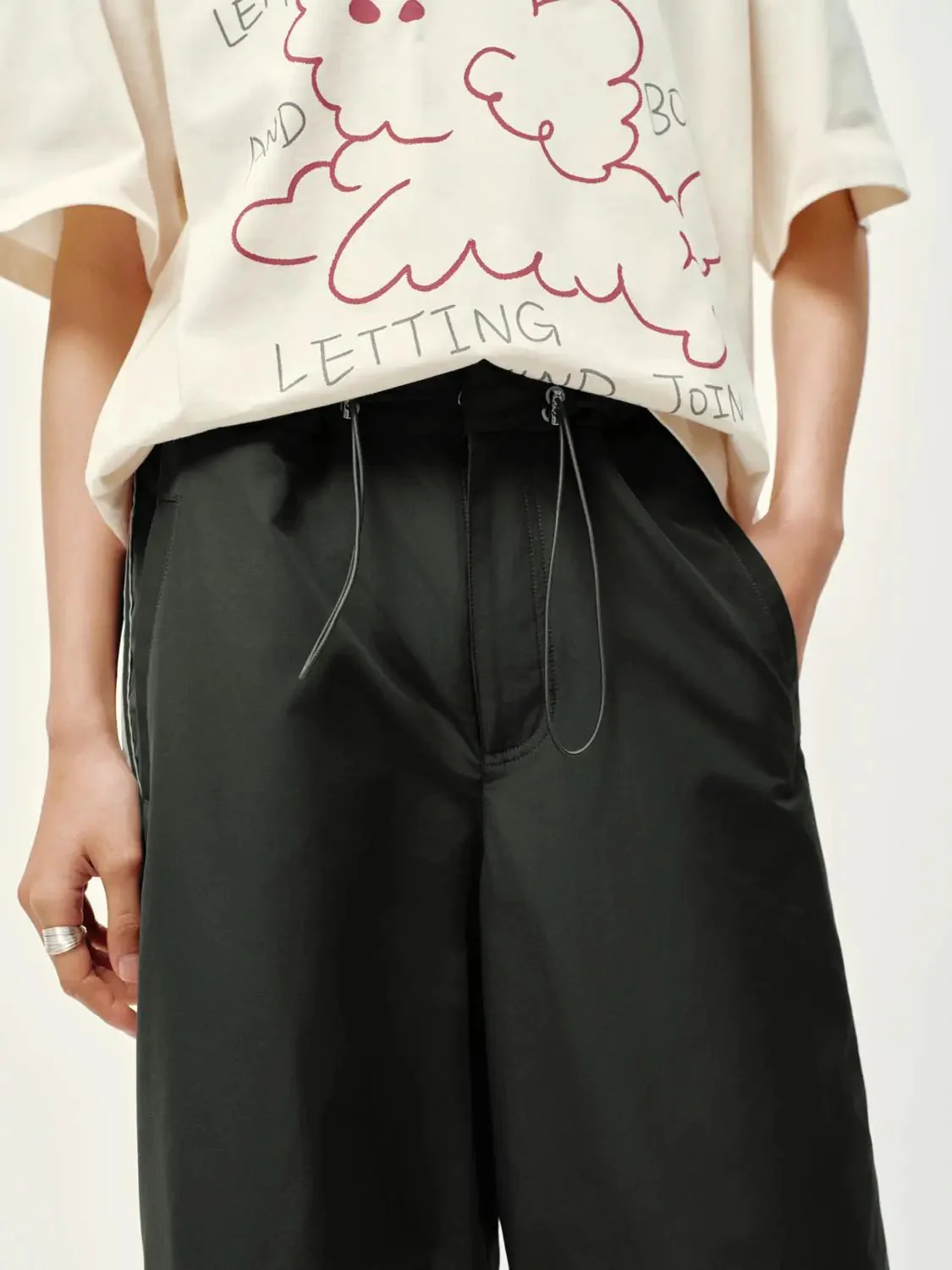23122-drawstring-wide-leg-cargo-pants-7.webp Drawstring Wide Leg Cargo Pants