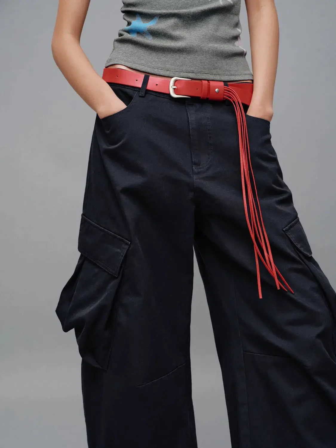 23162-belted-flap-pocket-barrel-leg-cargo-pants-4.webp Belted Flap Pocket Barrel Leg Cargo Pants