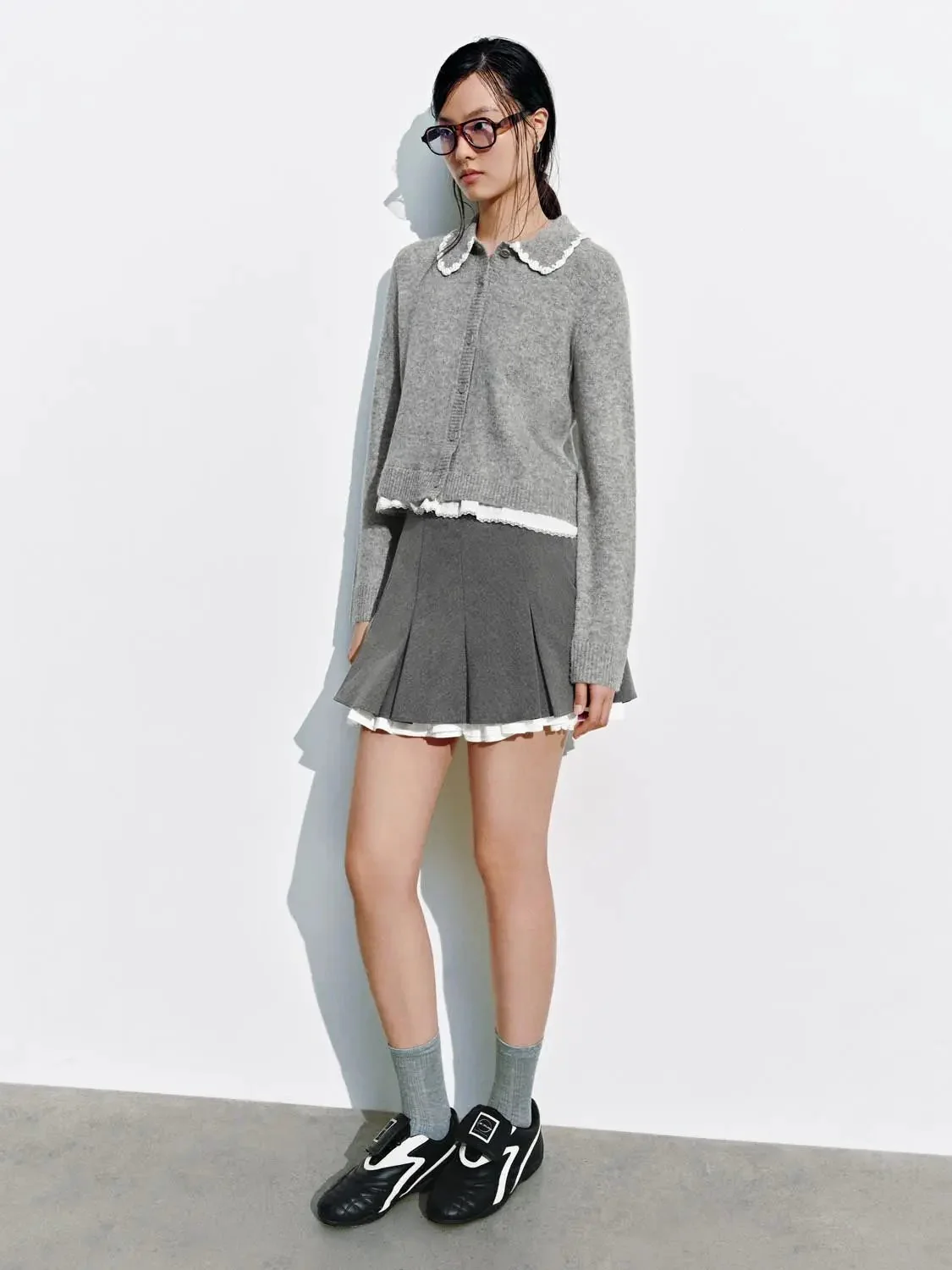 23538-pleated-a-line-two-layer-hem-lined-mini-skirt-6.webp Pleated A-Line Two-Layer Hem Lined Mini Skirt