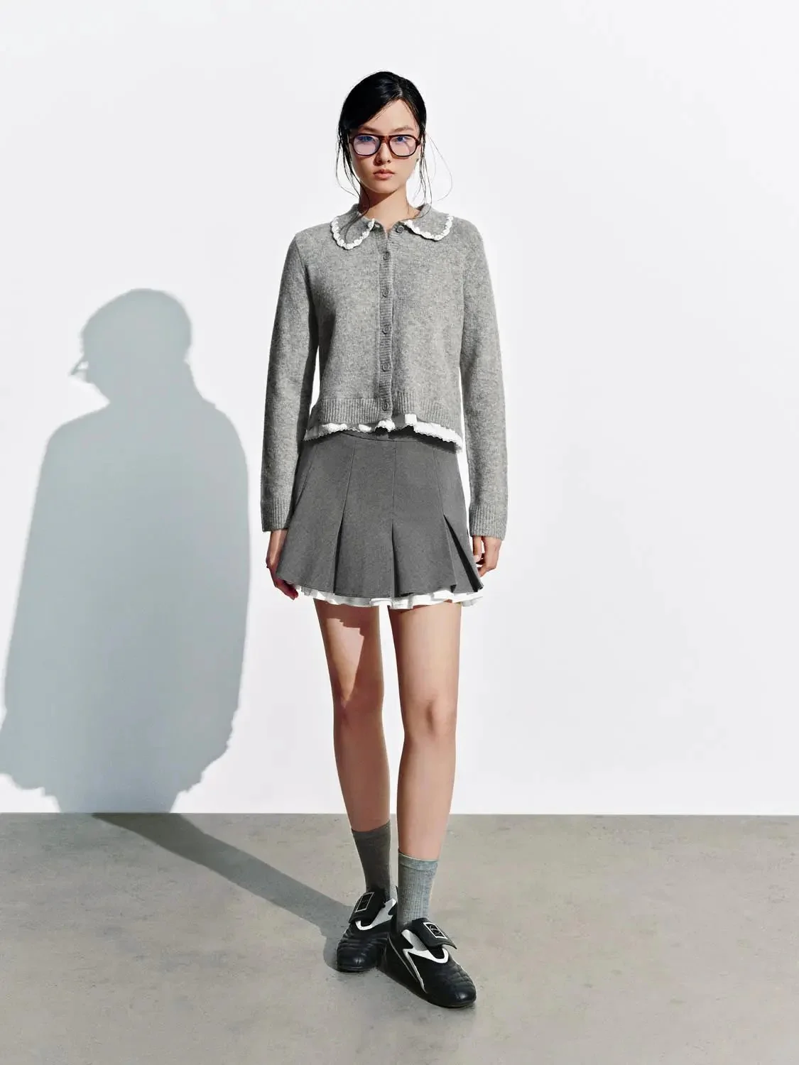 23538-pleated-a-line-two-layer-hem-lined-mini-skirt-7.webp Pleated A-Line Two-Layer Hem Lined Mini Skirt