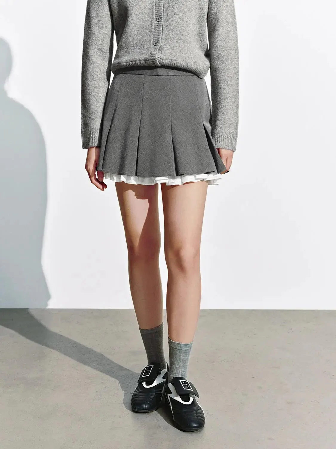 23538-pleated-a-line-two-layer-hem-lined-mini-skirt-9.webp Pleated A-Line Two-Layer Hem Lined Mini Skirt