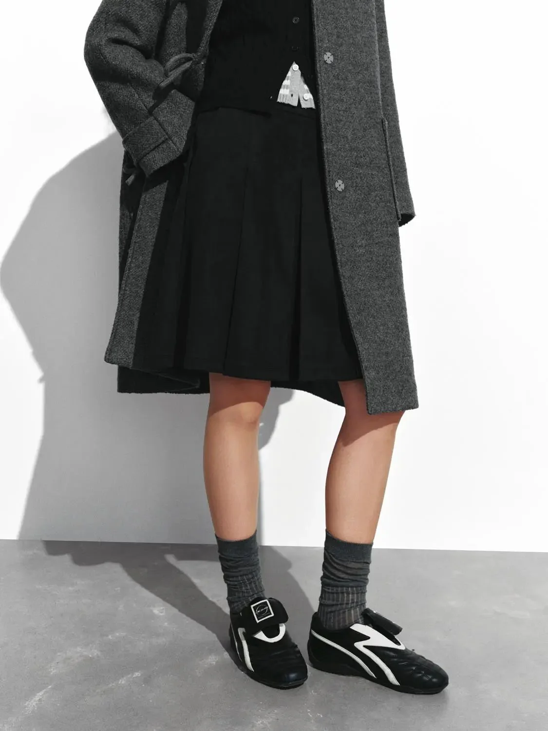 23545-pleated-a-line-midi-skirts-3.webp Pleated A-Line Midi Skirts