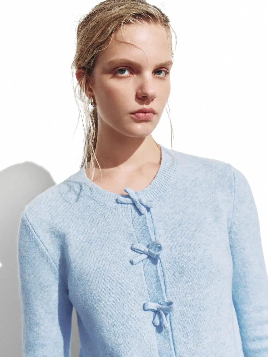 23558-bow-button-knitted-cardigans-11.webp Bow Button Knitted Cardigans