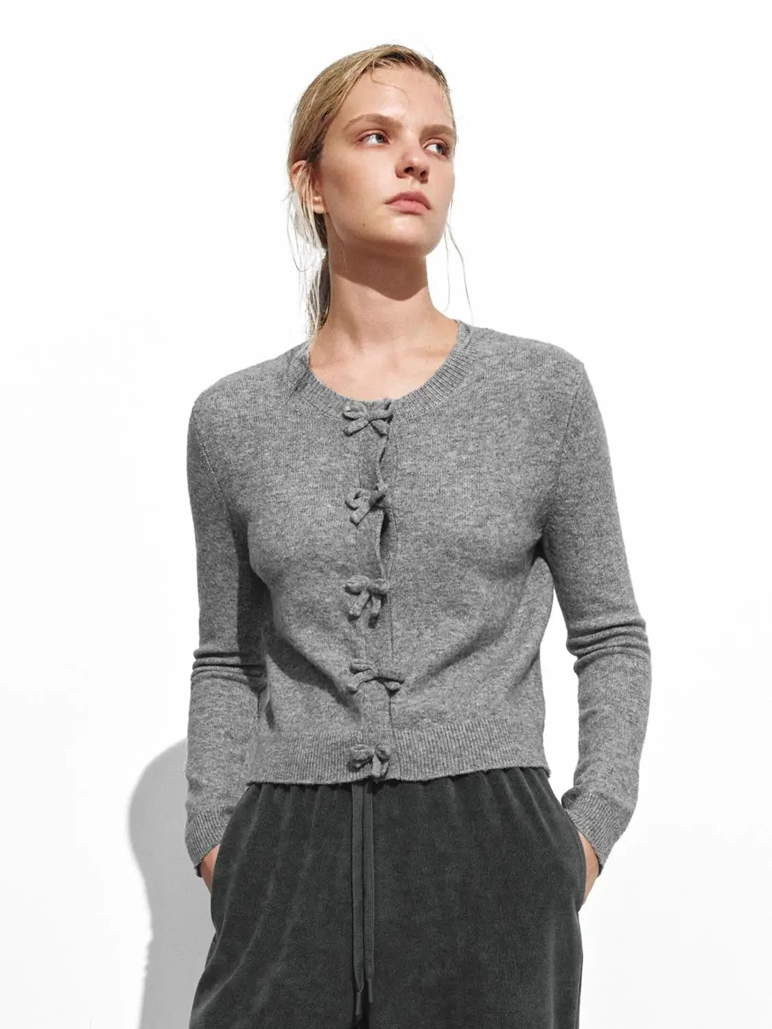 23558-bow-button-knitted-cardigans-17.webp Bow Button Knitted Cardigans