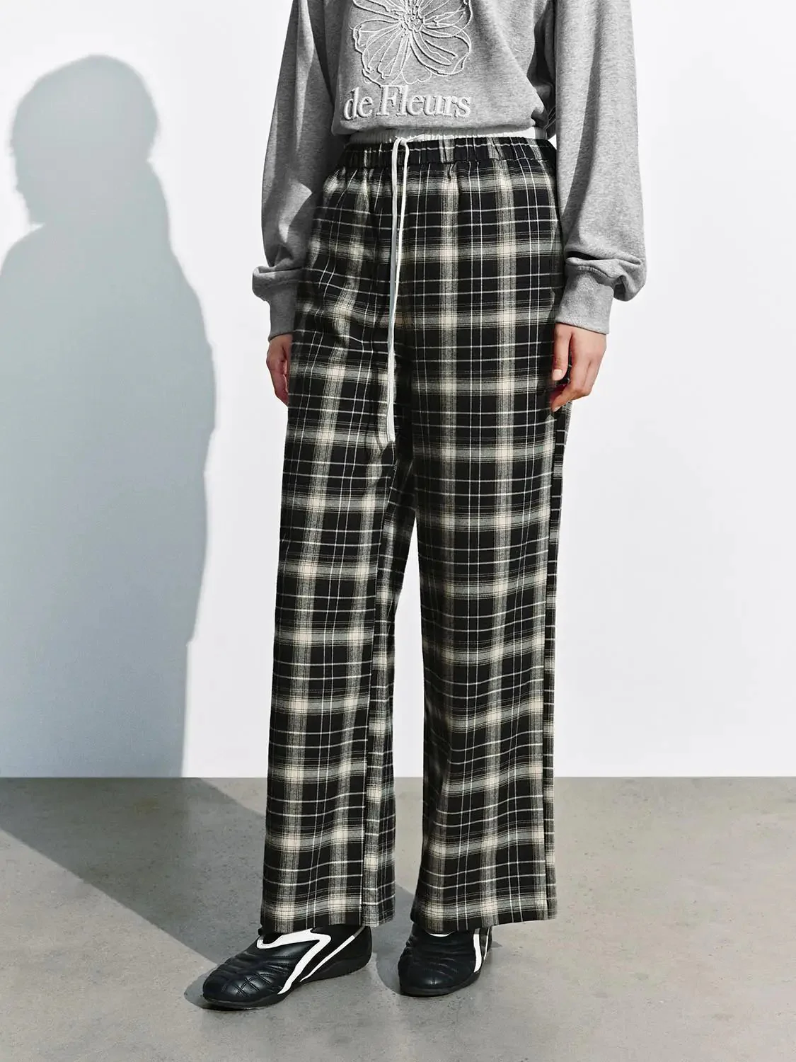 23605-contrast-check-pull-on-wide-leg-pants-11.webp Contrast Check Pull On Wide Leg Pants