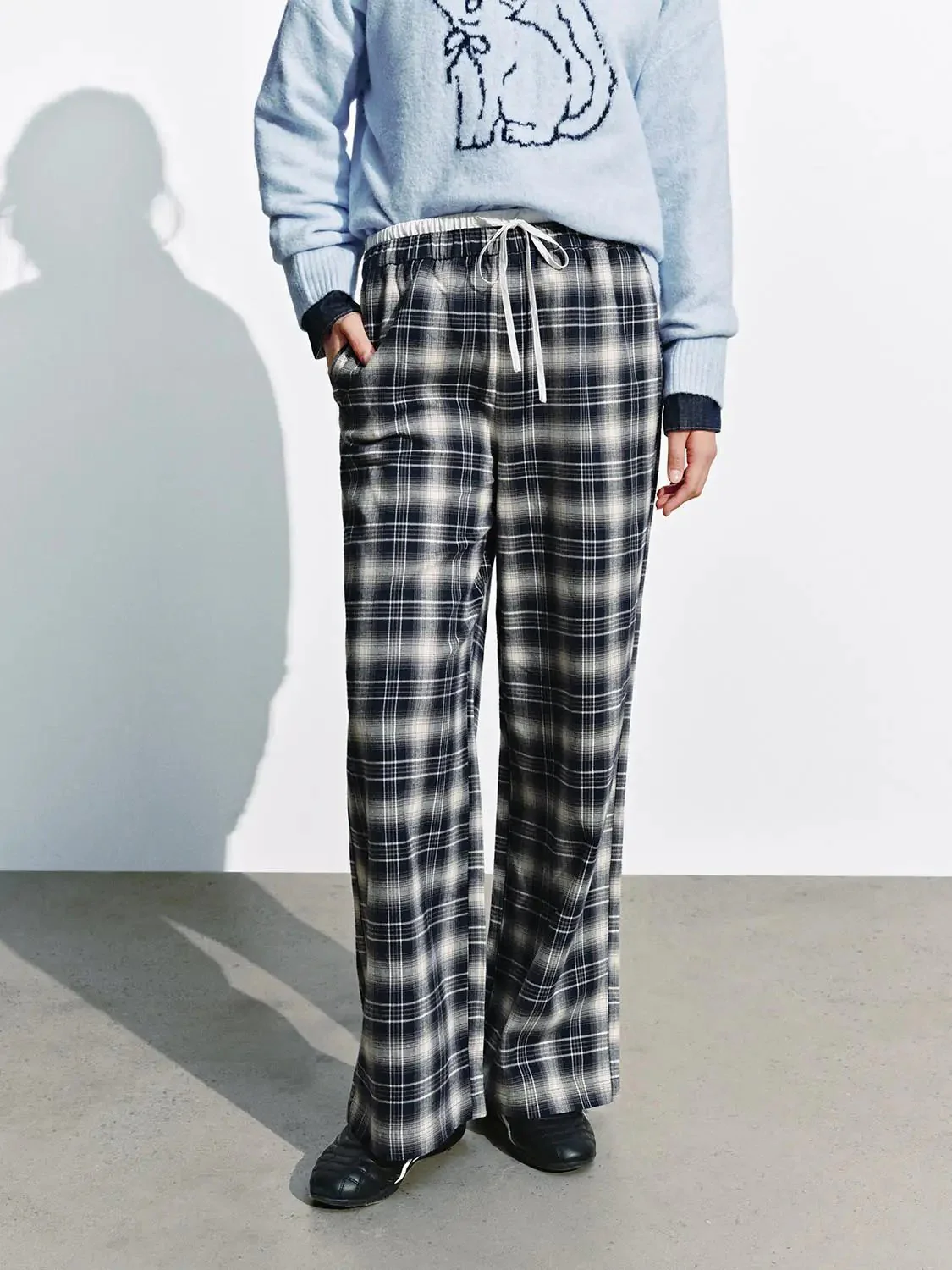 23605-contrast-check-pull-on-wide-leg-pants-17.webp Contrast Check Pull On Wide Leg Pants