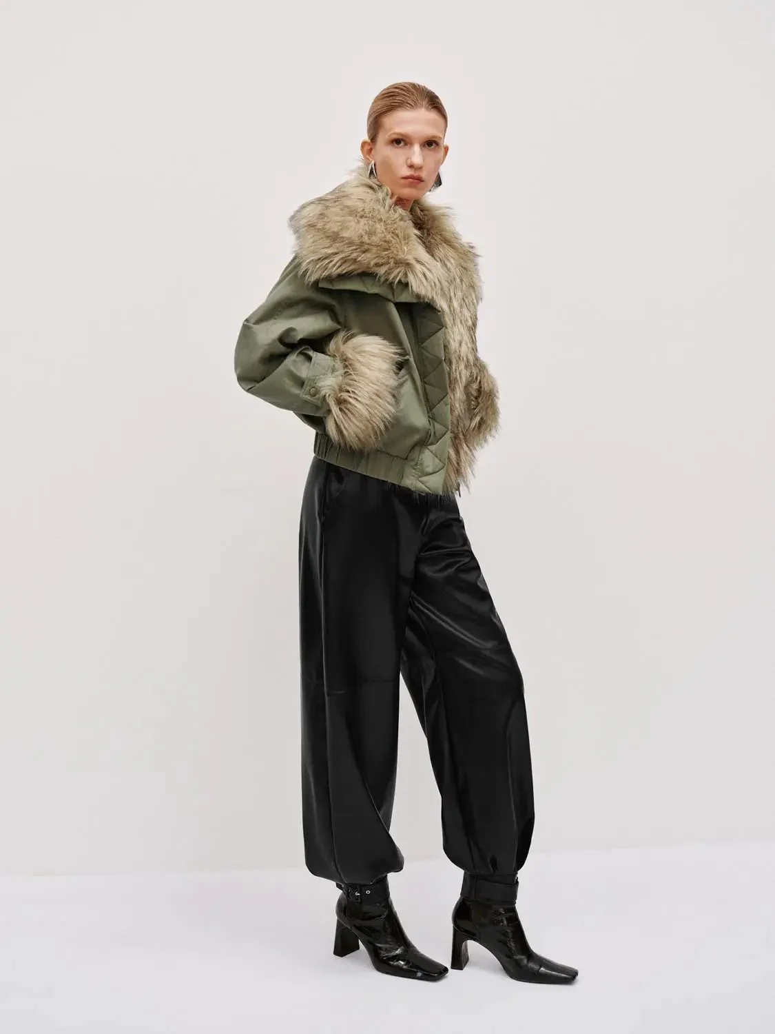 23665-faux-fur-trim-padded-jackets-5.webp Faux Fur Trim Padded Jackets