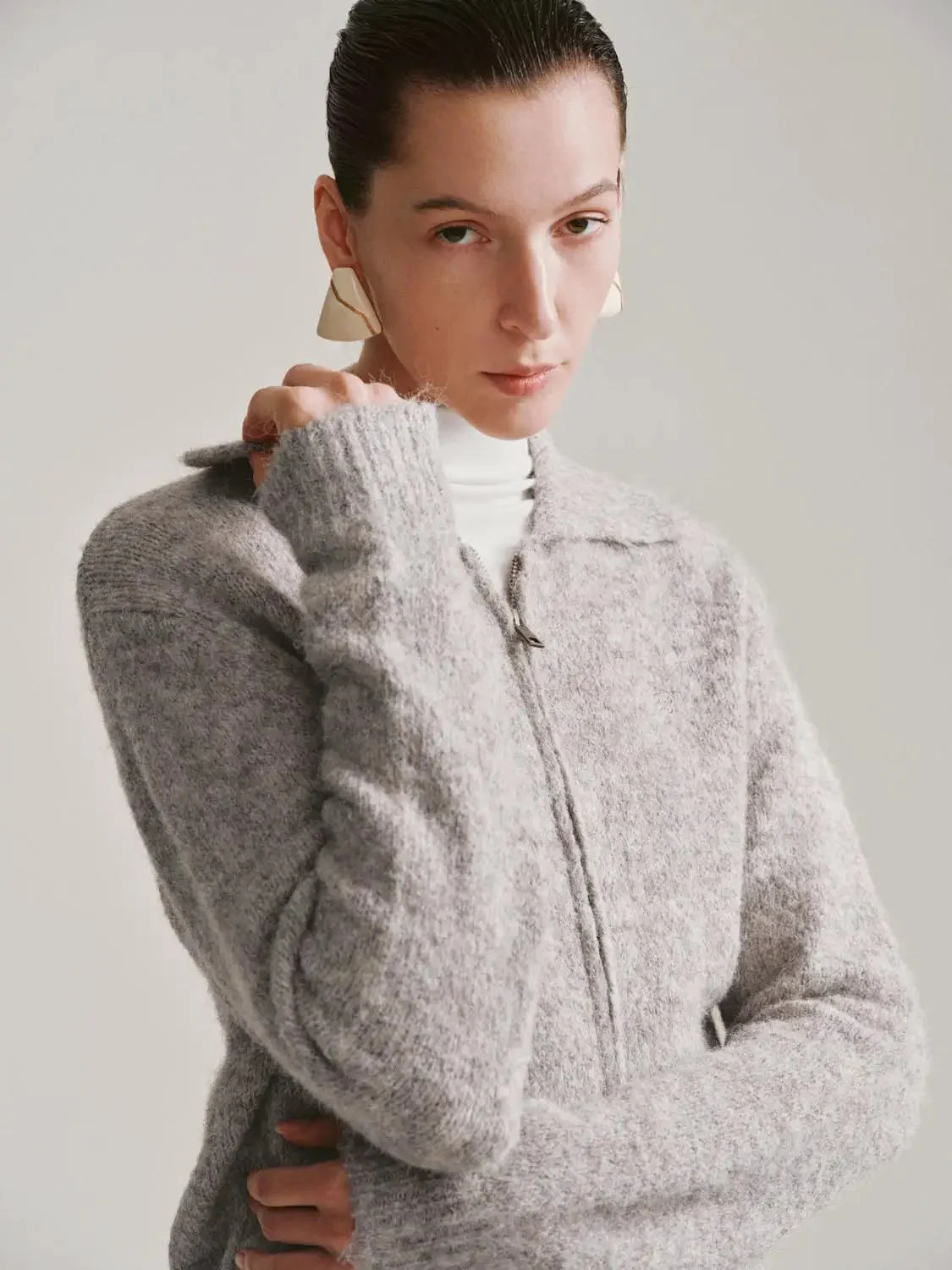 Collared Zip Up Knitted Cardigans