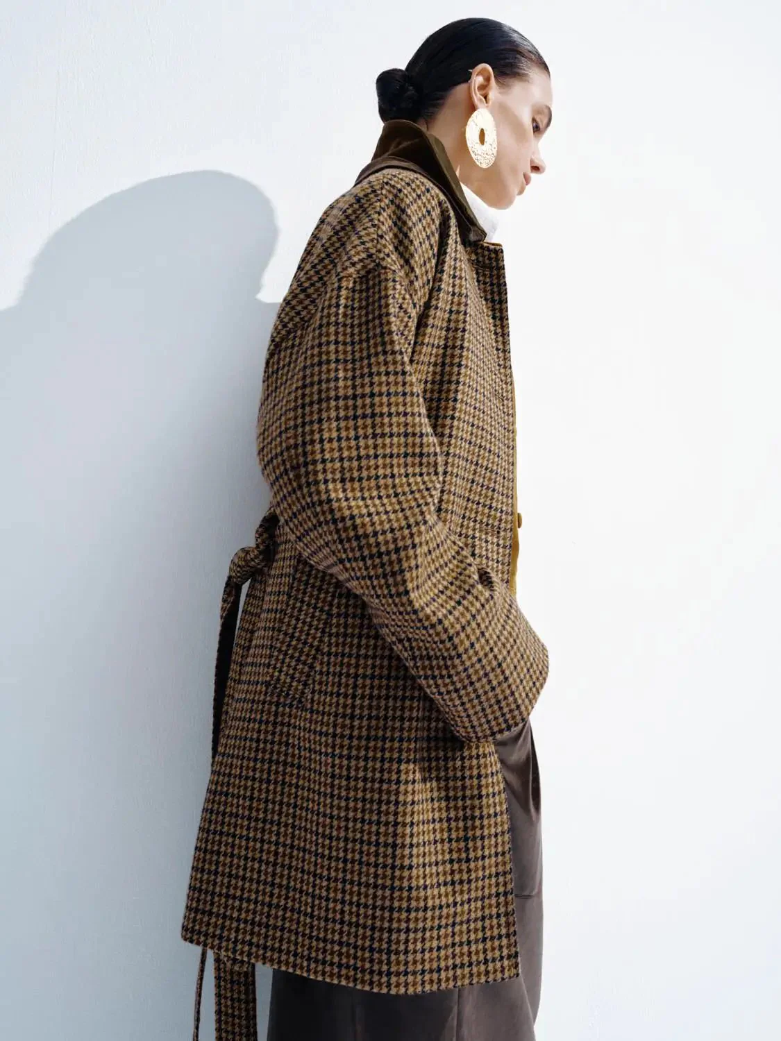 23720-contrast-collar-belted-check-coats-2.webp Contrast Collar Belted Check Coats