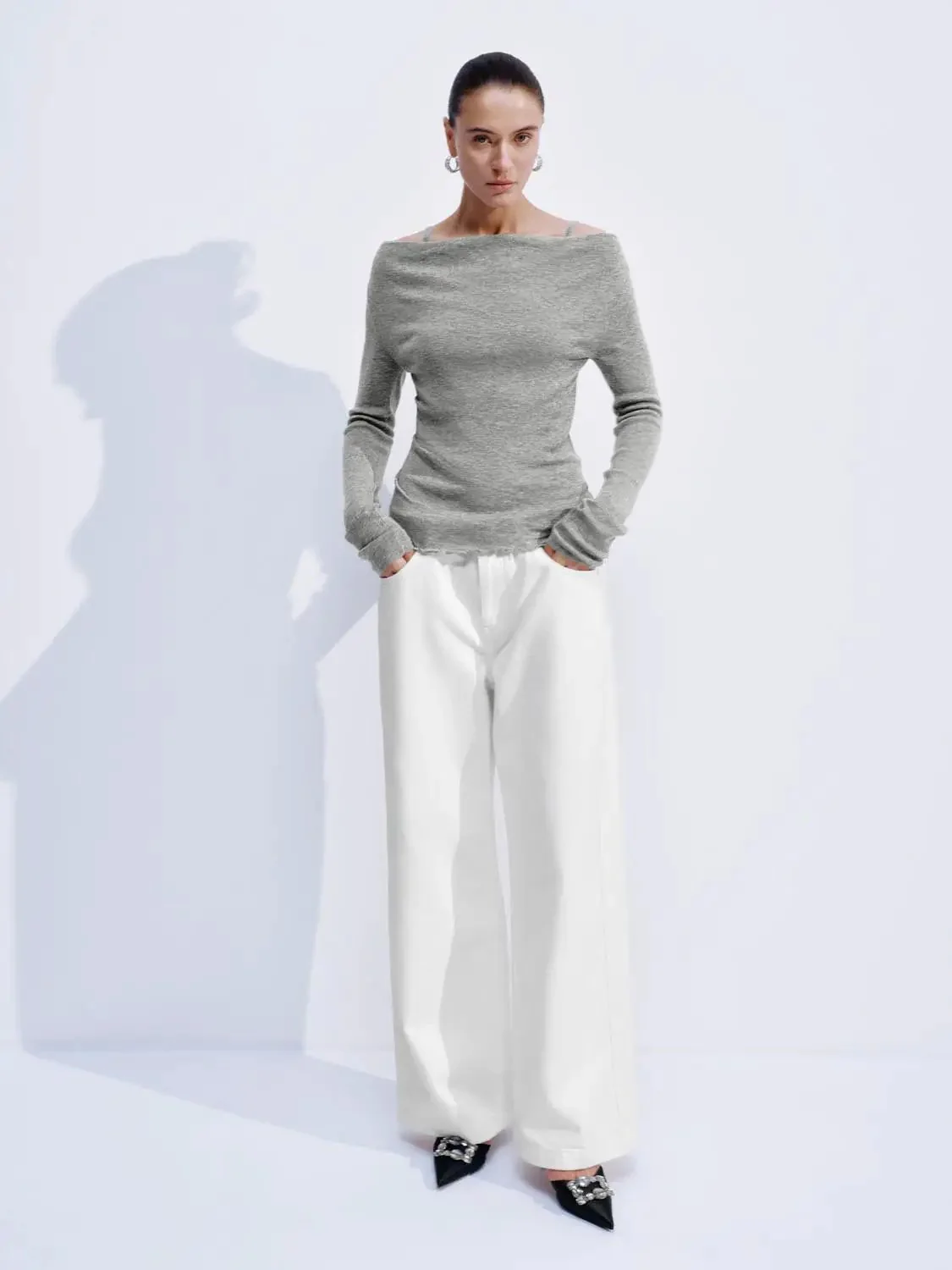 23725-off-shoulder-ruched-long-sleeve-knitted-t-shirts-5.webp Off Shoulder Ruched Long Sleeve Knitted T-Shirts