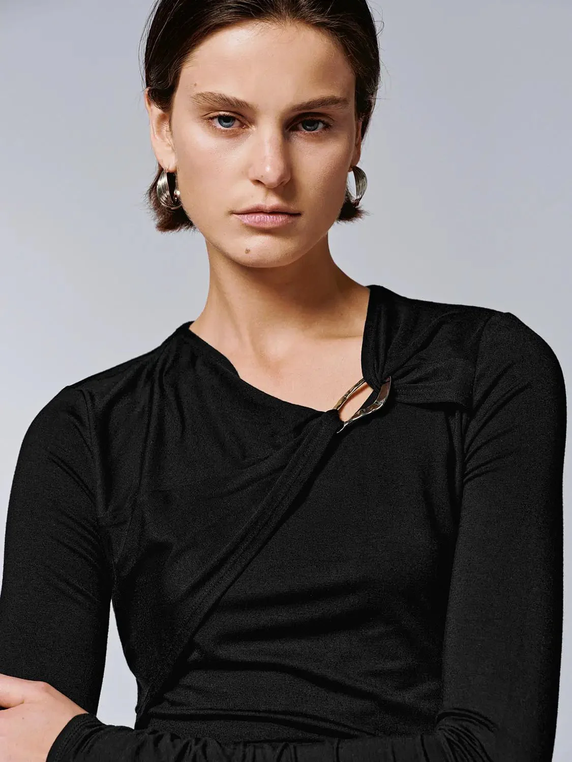 23808-knot-front-long-sleeve-stretch-knit-t-shirts-11.webp Knot Front Long Sleeve Stretch Knit T Shirts