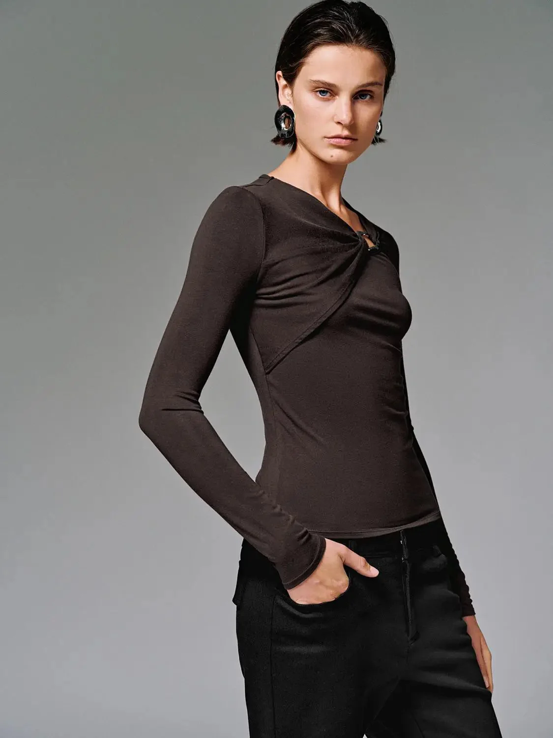 23808-knot-front-long-sleeve-stretch-knit-t-shirts-2.webp Knot Front Long Sleeve Stretch Knit T Shirts