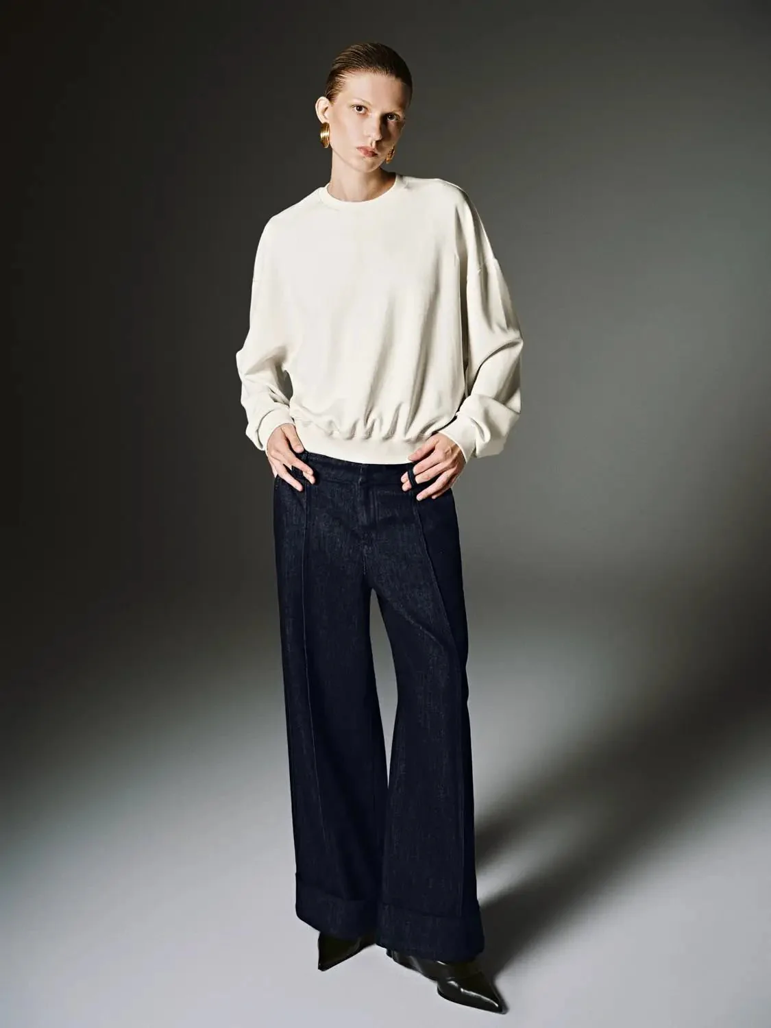 23849-modal-blend-relaxed-crew-neck-sweatshirts-5.webp Modal Blend Relaxed Crew Neck Sweatshirts