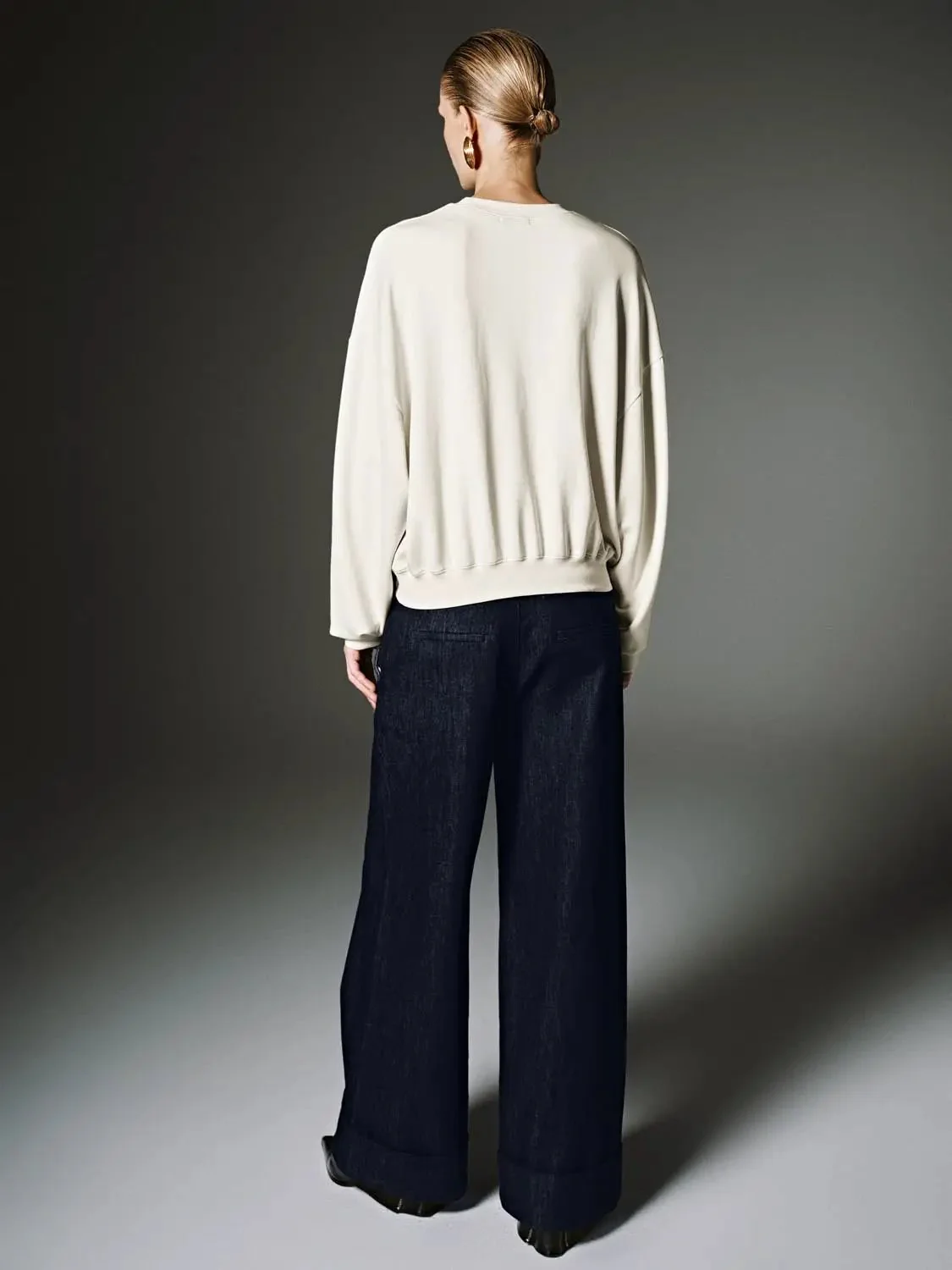 23849-modal-blend-relaxed-crew-neck-sweatshirts-6.webp Modal Blend Relaxed Crew Neck Sweatshirts