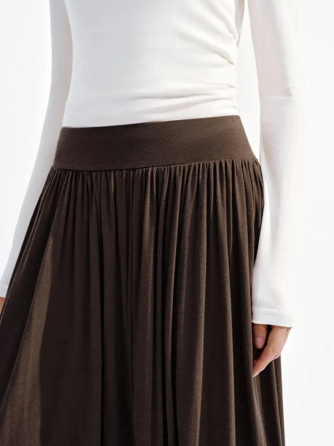23948-crinkle-a-line-midi-skirts-15.webp Crinkle A-Line Midi Skirts