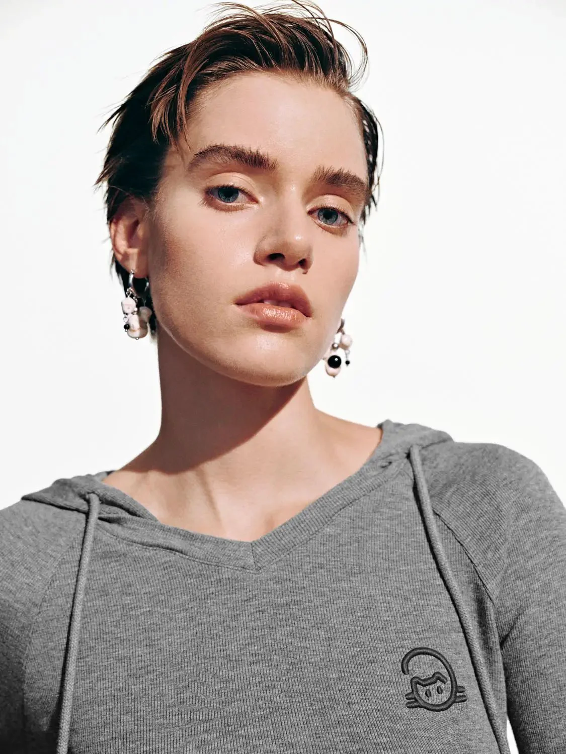23988-grey-viscose-long-sleeve-drawstring-hooded-crop-top-3.webp Grey Viscose Long Sleeve Drawstring Hooded Crop Top