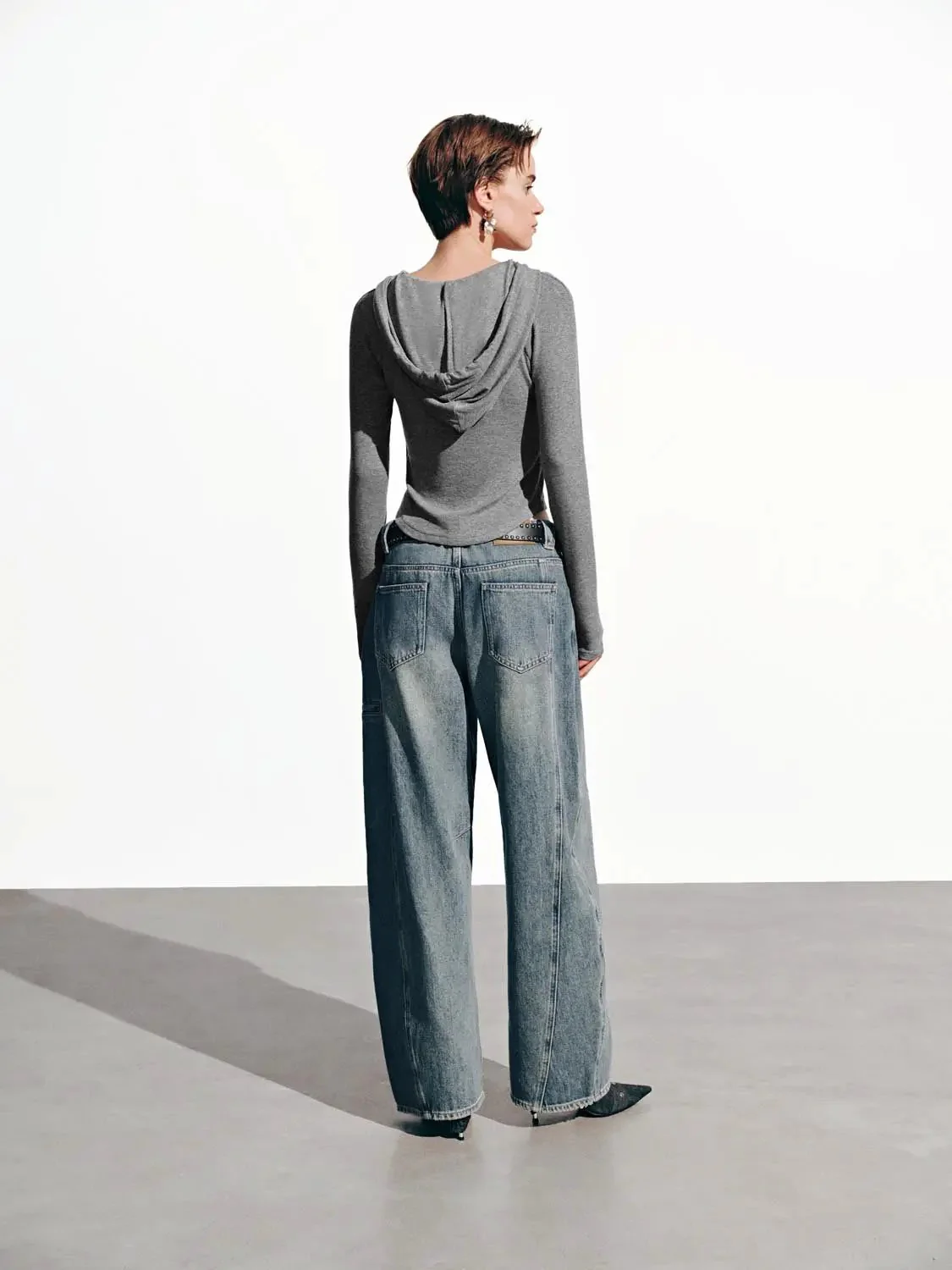 23988-grey-viscose-long-sleeve-drawstring-hooded-crop-top-6.webp Grey Viscose Long Sleeve Drawstring Hooded Crop Top