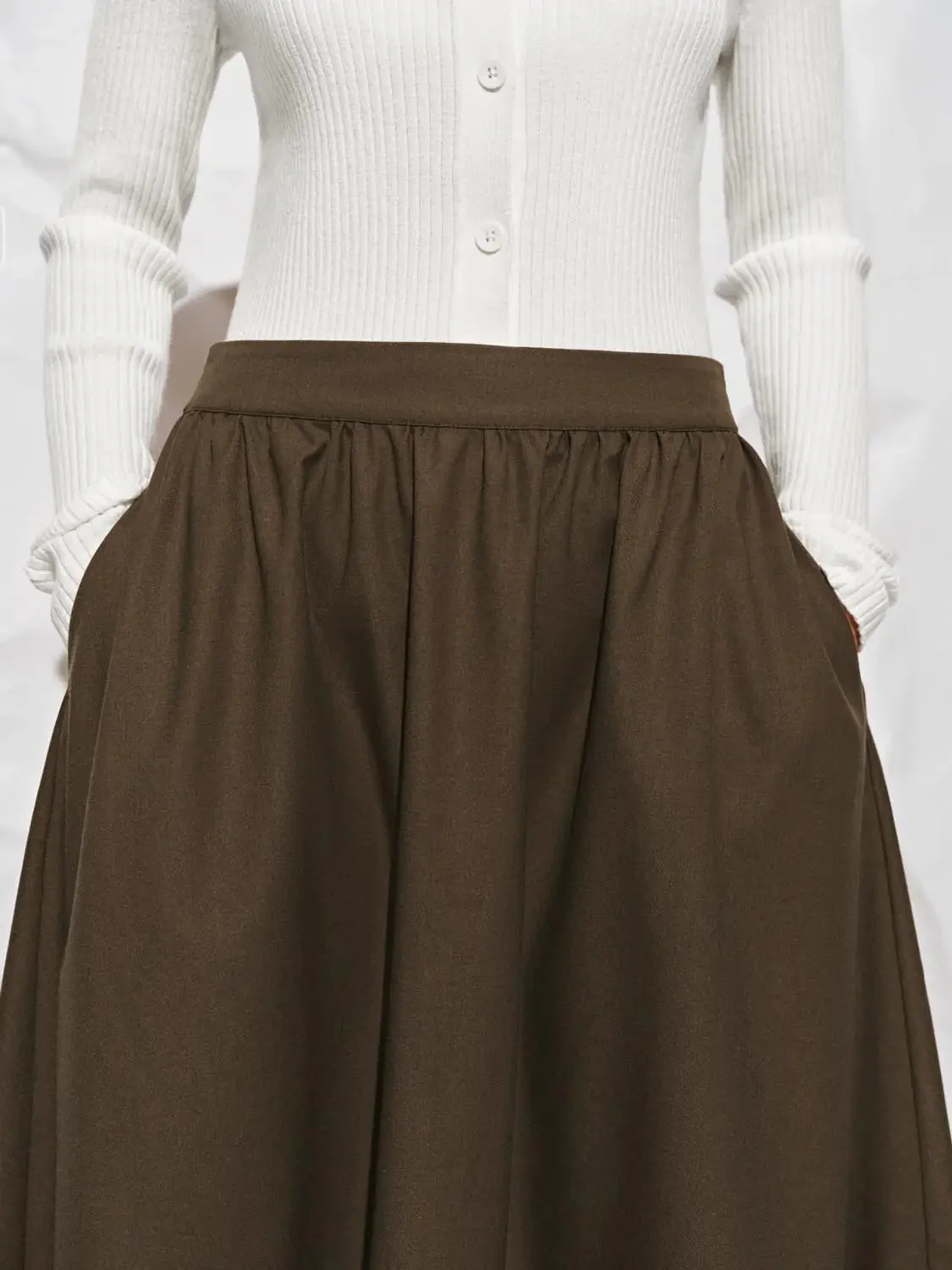 24025-crinkle-circle-a-line-midi-skirts-20.webp Crinkle Circle A-Line Midi Skirts