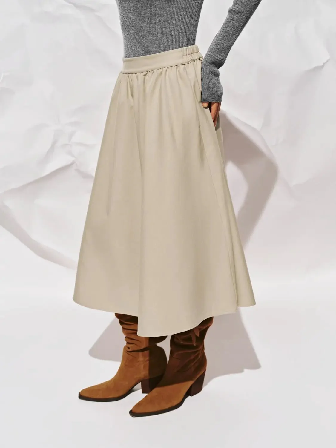 24025-crinkle-circle-a-line-midi-skirts-3.webp Crinkle Circle A-Line Midi Skirts