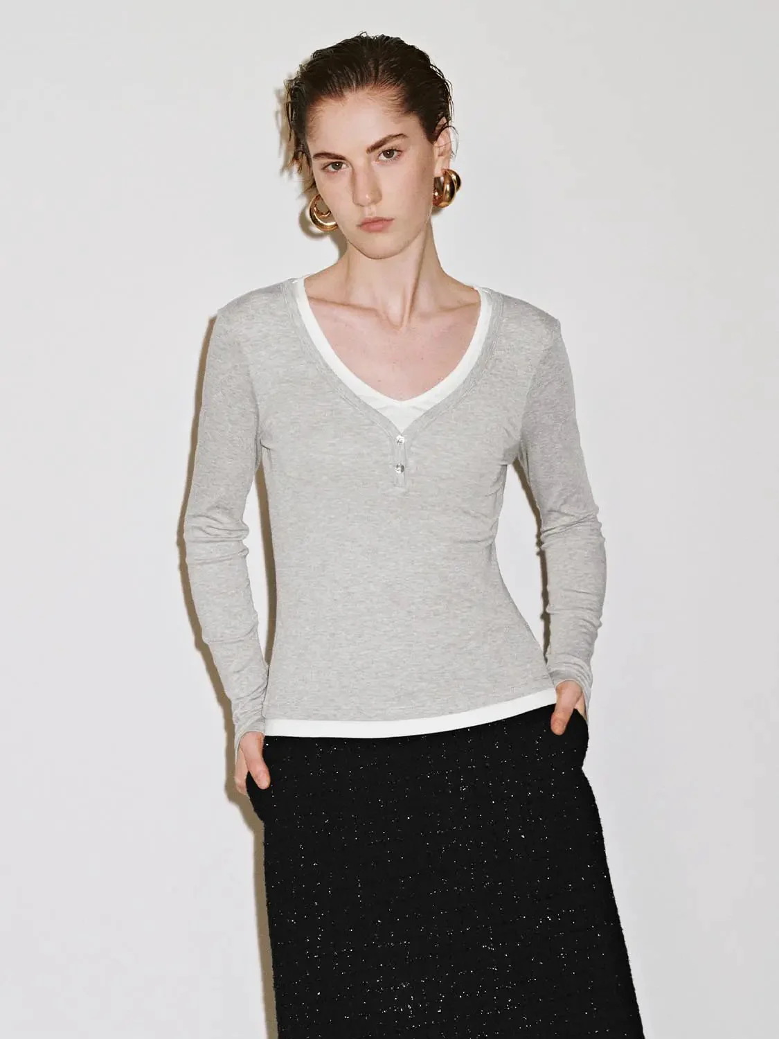 24055-lyocell-wool-blend-v-neck-henley-t-shirt-9.webp Lyocell Wool Blend V-Neck Henley T-Shirt