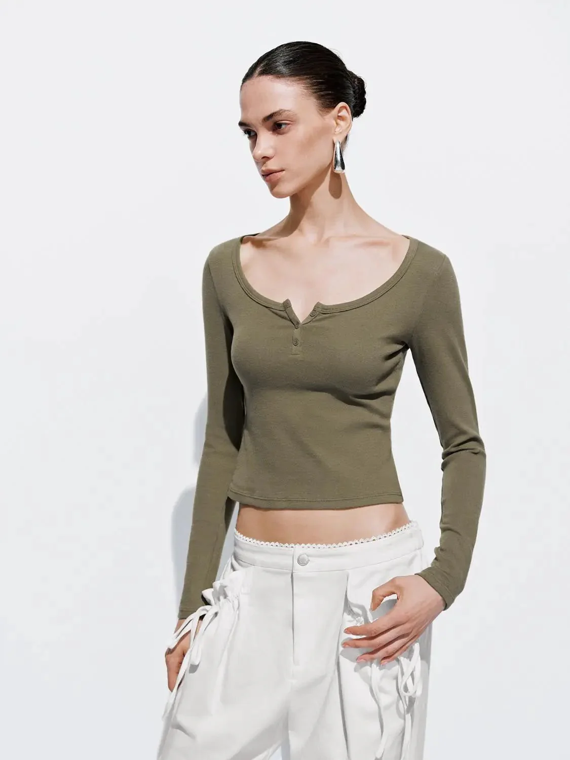 24078-cotton-blend-button-top-scoop-neck-t-shirt-10.webp Cotton Blend Button Top Scoop Neck T Shirt