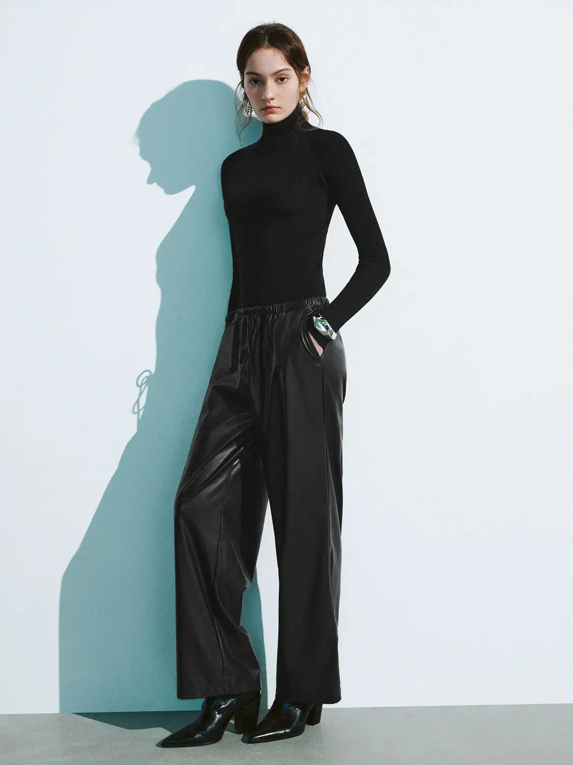 24150-turtle-neck-skinny-knitted-t-shirt-5.webp Turtle Neck Skinny Knitted T-Shirt