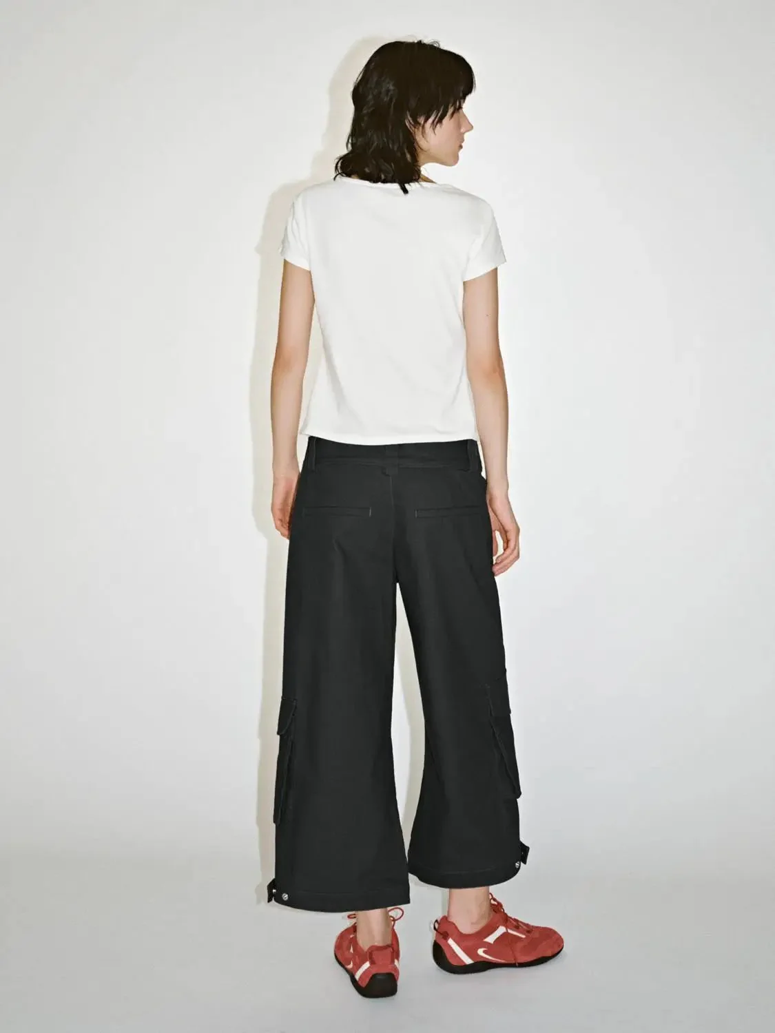 24342-flap-pocket-wide-leg-cargo-pants-7.webp Flap Pocket Wide Leg Cargo Pants