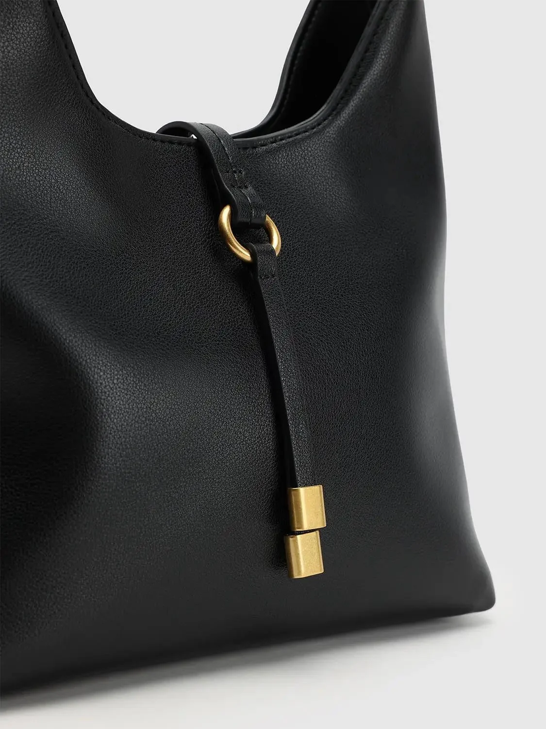 24389-faux-leather-shoulder-bags-5.webp Faux Leather Shoulder Bags