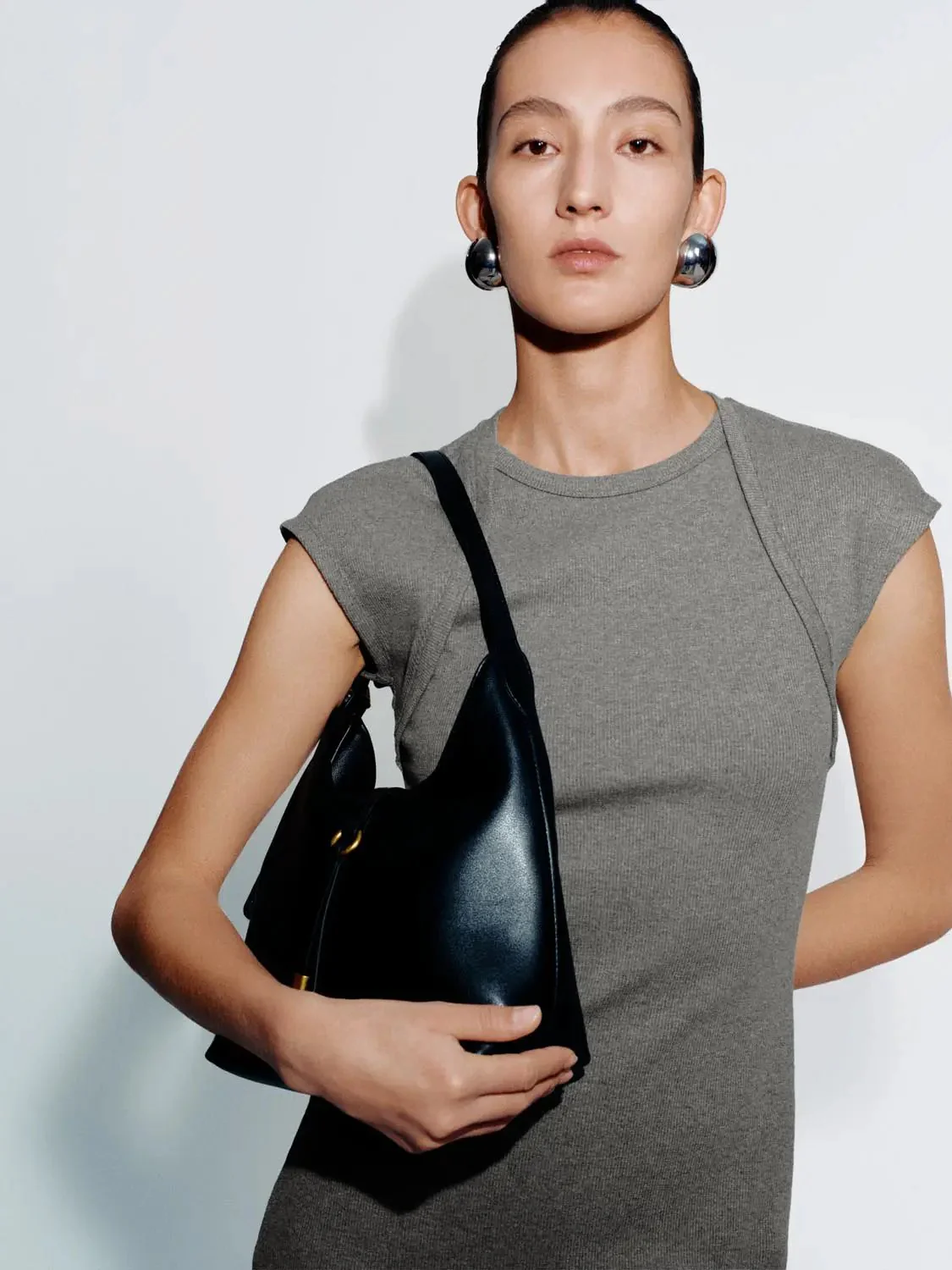 24389-faux-leather-shoulder-bags-8.webp Faux Leather Shoulder Bags
