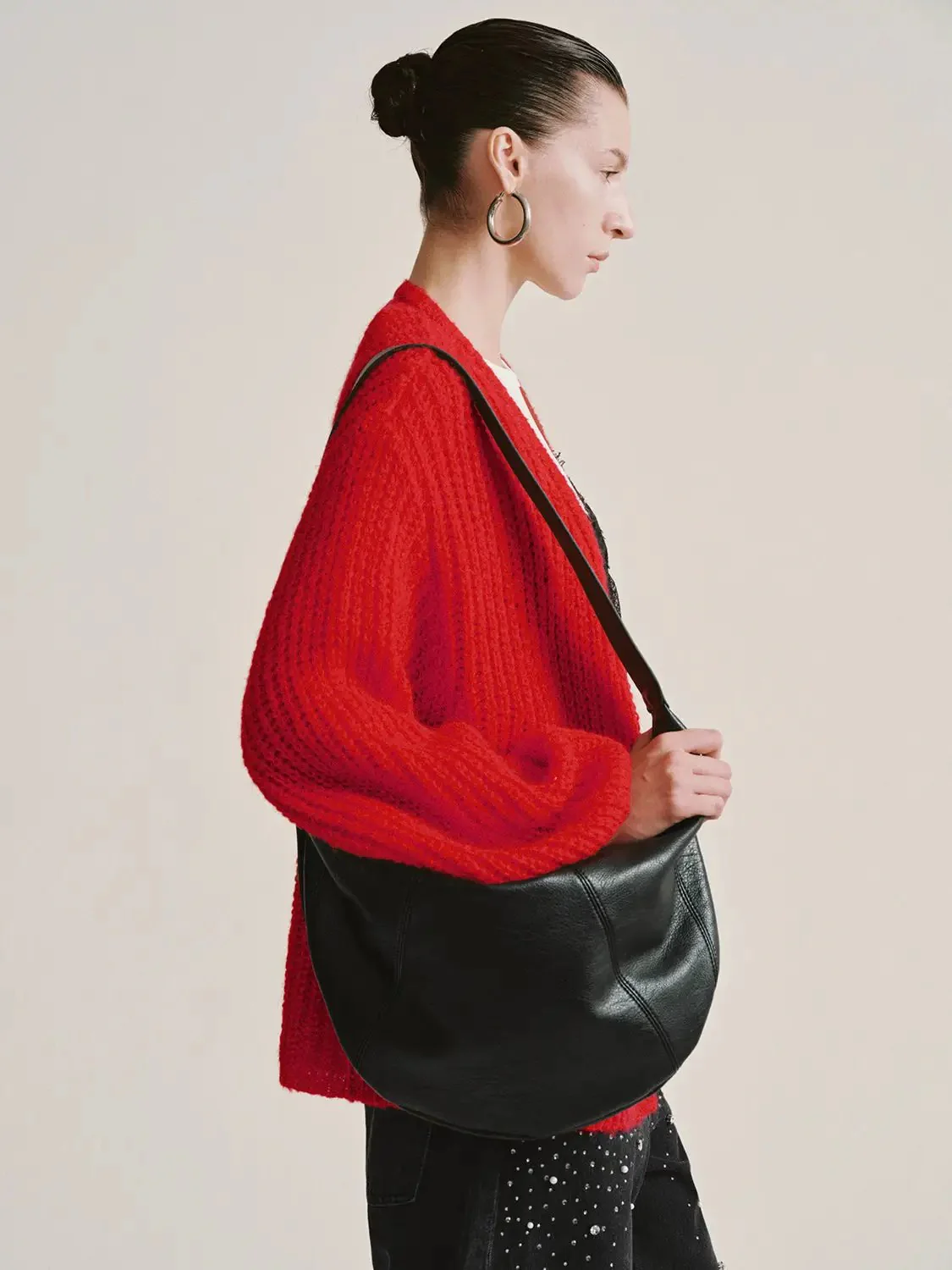 24405-oversize-crescent-shoulder-bags-8.webp Oversize Crescent Shoulder Bags