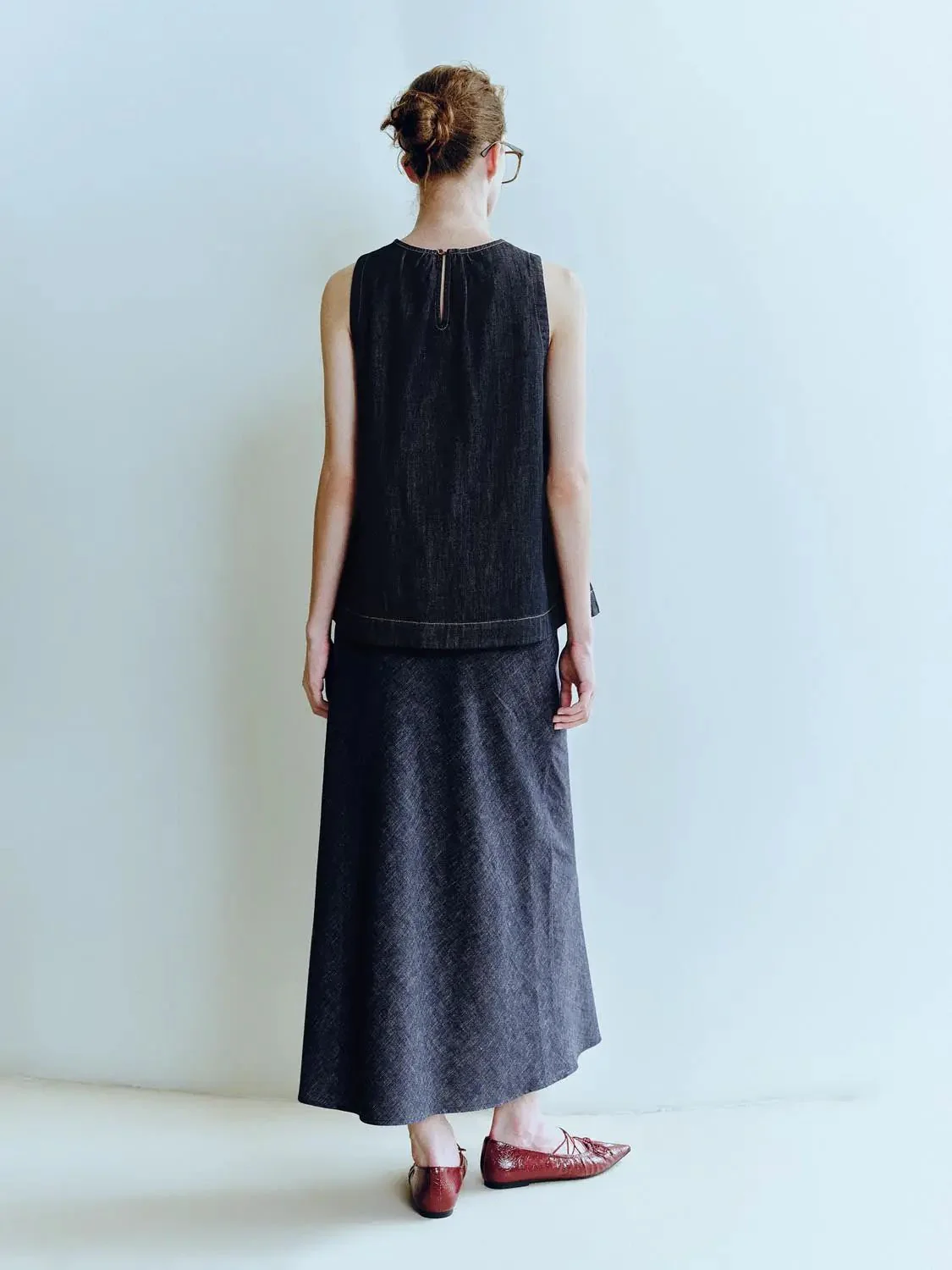 2442-cotton-blend-denim-maxi-with-subtle-texture-skirt-4.webp Cotton Blend Denim Maxi With Subtle Texture Skirt
